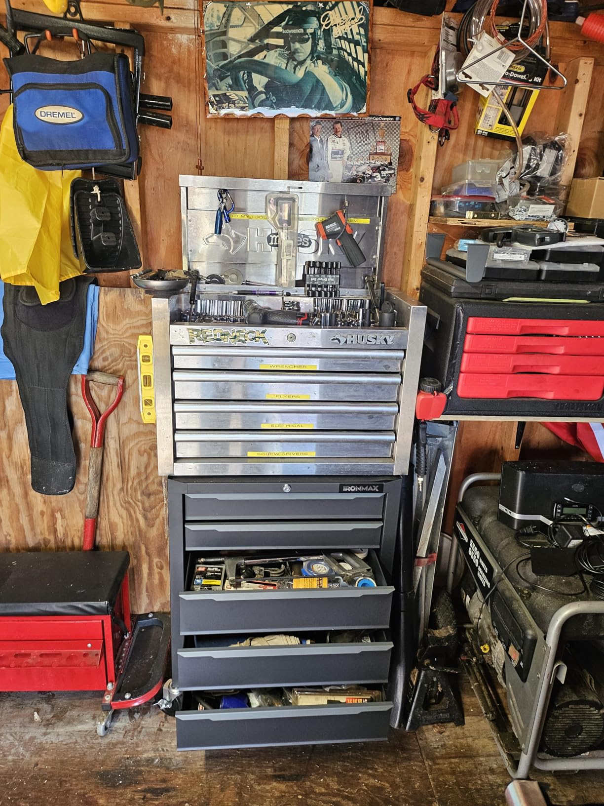 Goplus Rolling Steel Tool Chest, 11-Drawer Heavy-Duty Tool Storage Cabinet with Hanging Holes, Central Keyed Locking System, Ball-Bearing Slides & Lockable Wheels, Tool Box Organizer for Garage customer photo 1