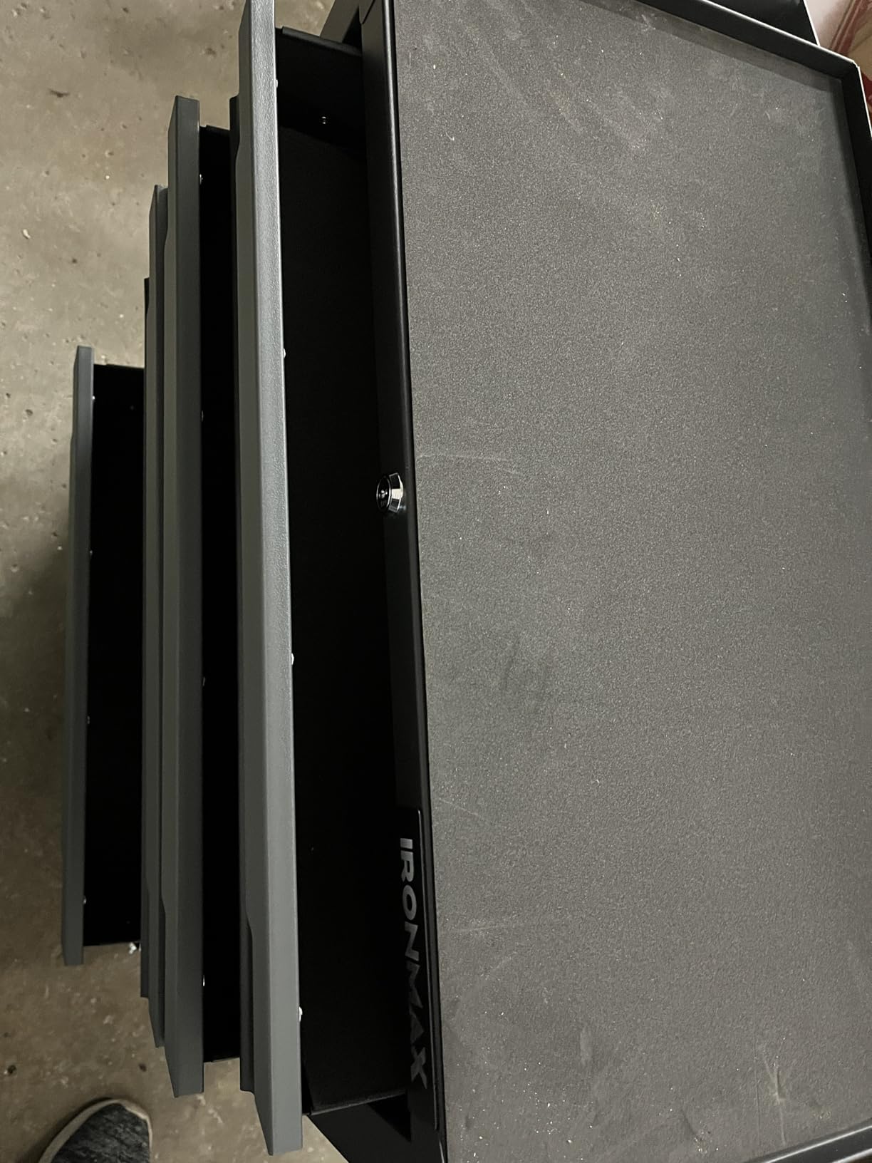 Goplus Rolling Steel Tool Chest, 11-Drawer Heavy-Duty Tool Storage Cabinet with Hanging Holes, Central Keyed Locking System, Ball-Bearing Slides & Lockable Wheels, Tool Box Organizer for Garage customer photo 3