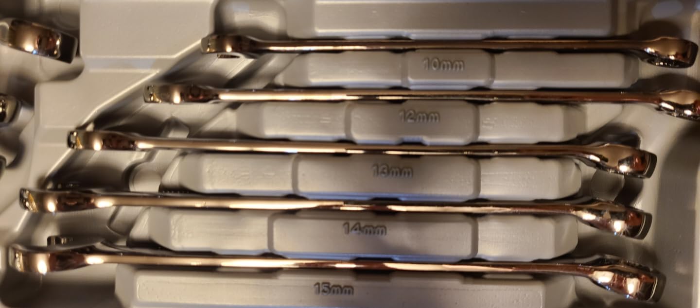 OVERDRIVE 121-Piece Gunmetal Chrome Mechanics Tool Set, Standard SAE/Metric Socket Set, with Hard Case (CMMT99121L) customer photo 1