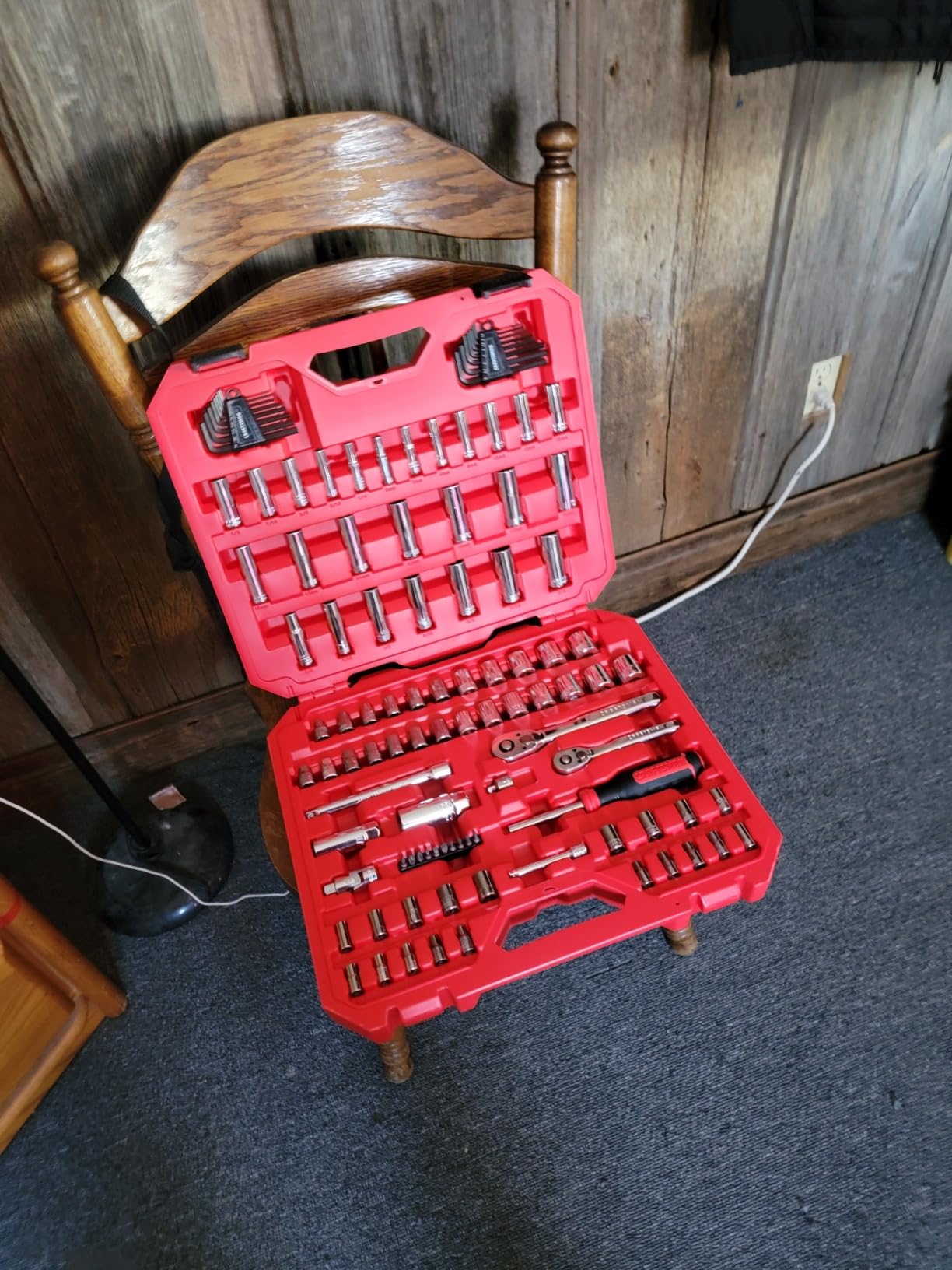 Mechanics Tool Set 105 Pcs, Standard (SAE) and Metric with Case, 1/4 and 3/8 Inch Drive Car Tool Kit (CMMT12123) customer photo 1