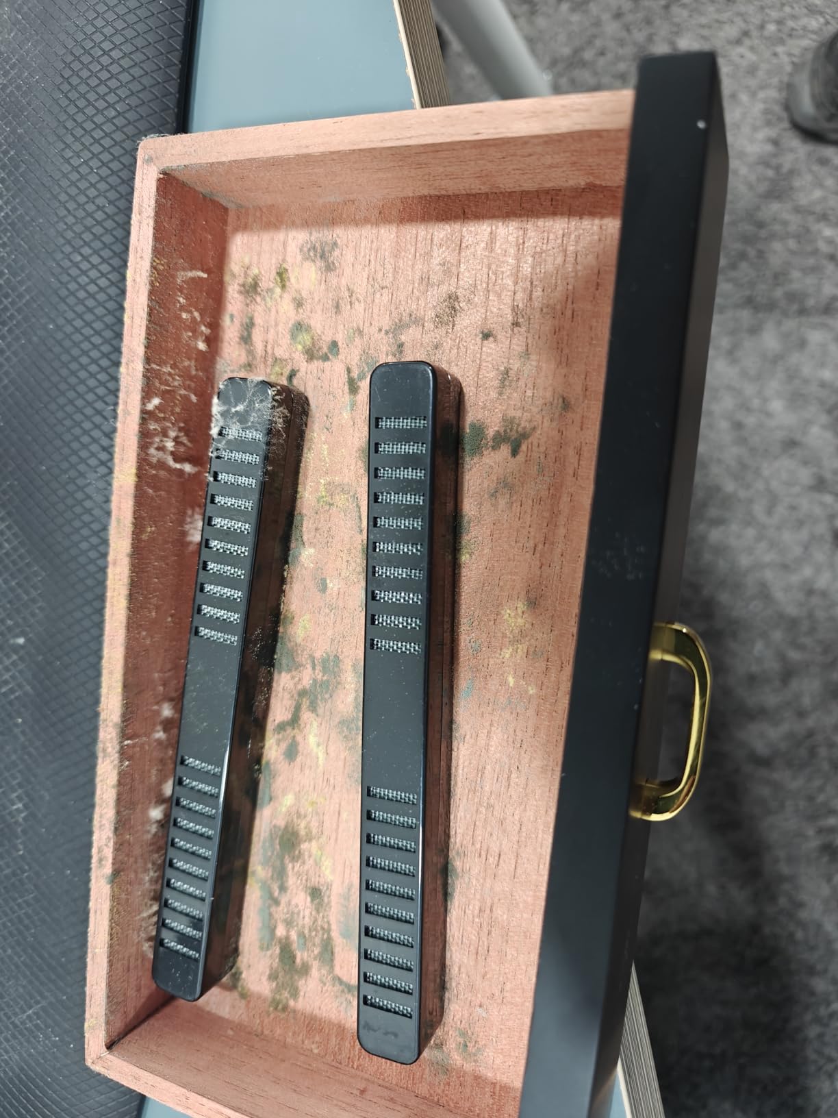 Desktop Cigar Humidor Cabinet Triple-Sided Light with Digital Hygrometer, Humidifier and Humidity Packs. 4 Ceder Wood Drawers, Cigar Humidor Box can Hold 200 Cigars. Present for Men customer photo 1