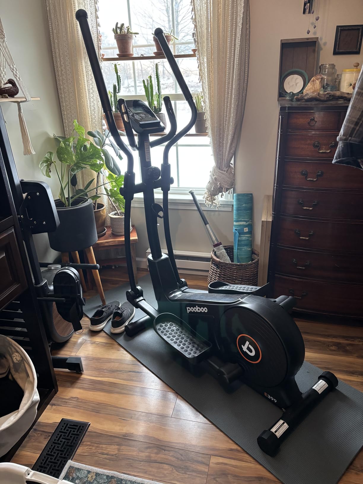 pooboo Elliptical Machine, Elliptical Exercise Machine with 16-Level Resistance&Quiet Magnetic Driving System, Elliptical Machine for Home with LCD Monitor,15.5-17IN Stride, 350LBS Weight Capacity customer photo 2