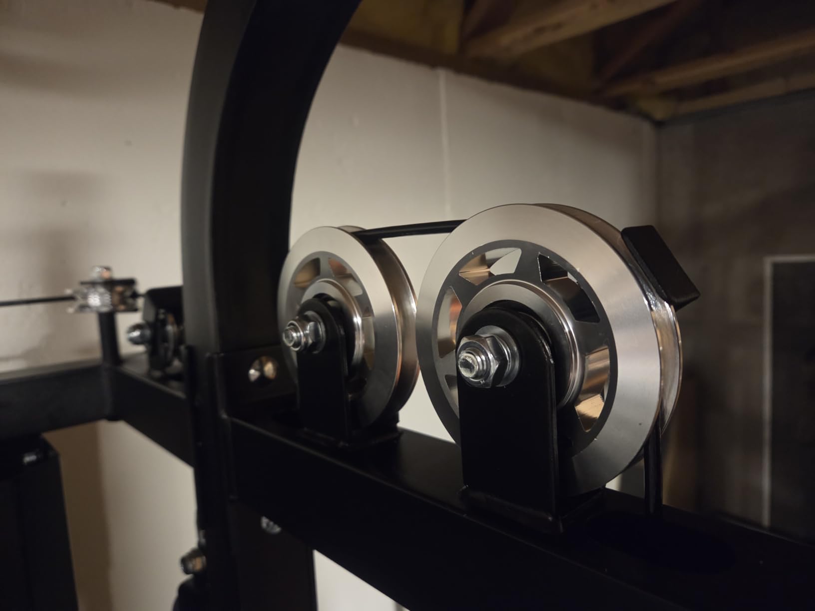 DONOW Smith Machine with Weight Stacks, Multi Function Home Gym System Training Power Cage Squat Rack Dual Cable Crossover Machine All in One customer photo 2