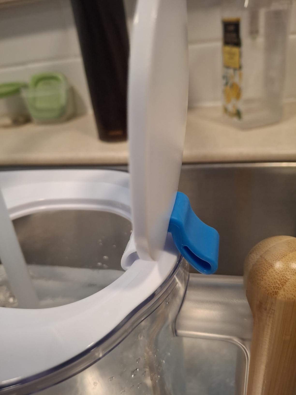 Epic Water Filters Pure Filter Pitchers for Drinking Water, 10 Cup 150 Gallon Filter, Tritan BPA Free, Removes Fluoride, Chlorine, Lead, Forever Chemicals (White & Bamboo) customer photo 1