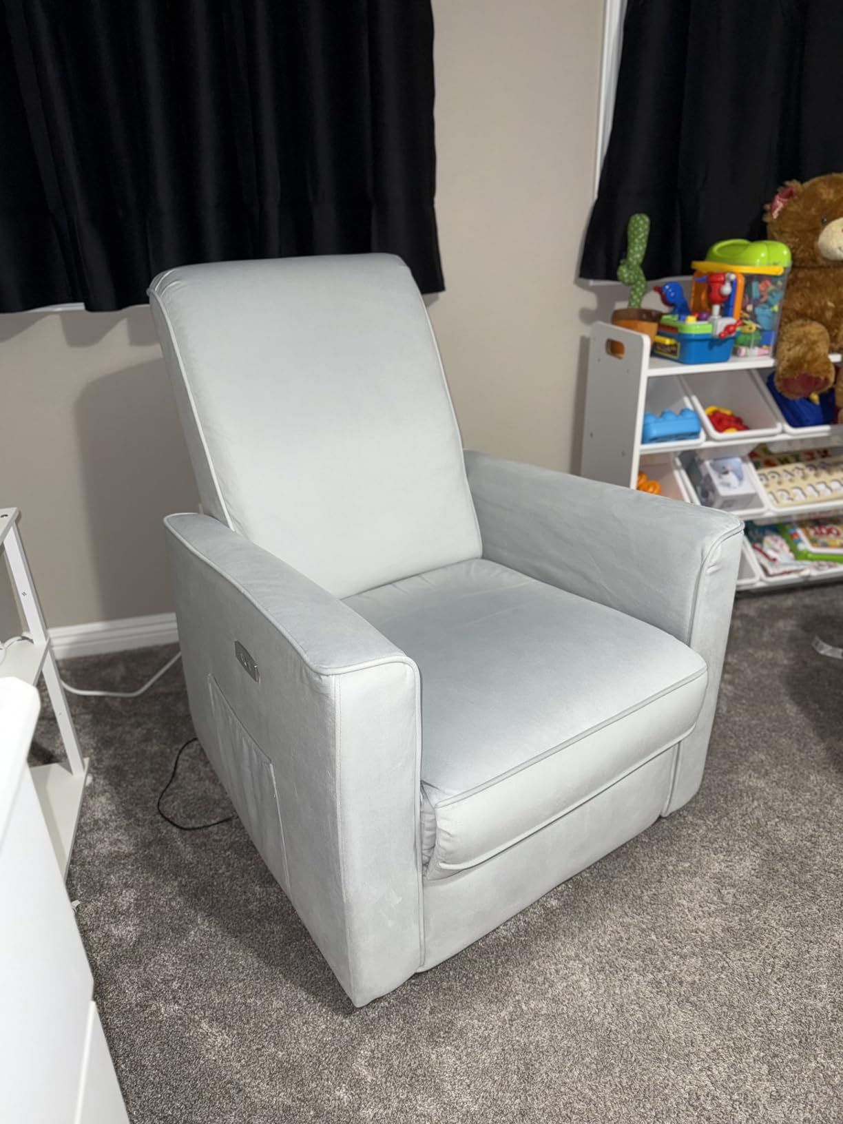 Evolur Harlow Upholstered Power Glider Recliner with USB Charging - Rocking & 275° Swivel with Smooth Glide - Greenguard Gold & FSC Certified - Modern Nursery and Living Room Chair in Light Sand customer photo 2