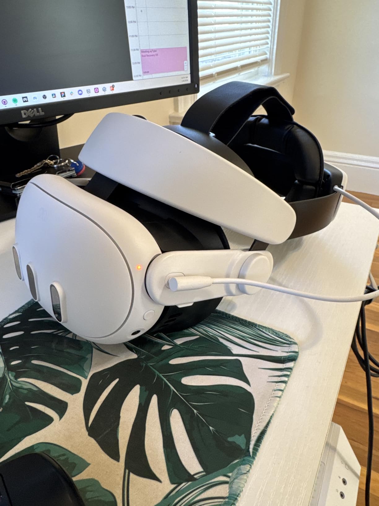 KIWI design H4 Boost Comfort Battery Head Strap Accessories for Meta/Oculus Quest 3/3S, Dual Fast Charge The VR Headset and Battery Strap in 2.5h, Halo Strap Reduce Facial Pressure, Not for Quest 2 customer photo 2