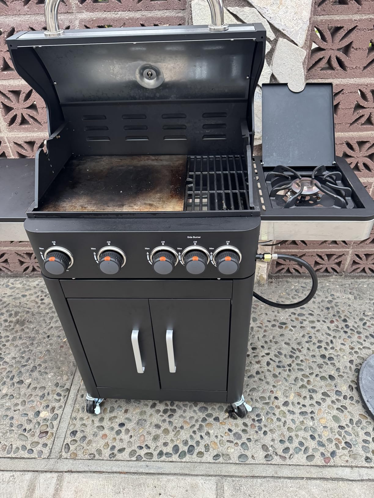 2 in 1 Propane Gas BBQ Grill with Side Burner & Porcelain-Enameled Cast Iron Grate, 4-Burner Flat Top Grill, 46,700 BTU Outdoor Barbecue Propane Griddle Grill Combo for Camping, Patio, Backyard customer photo 2