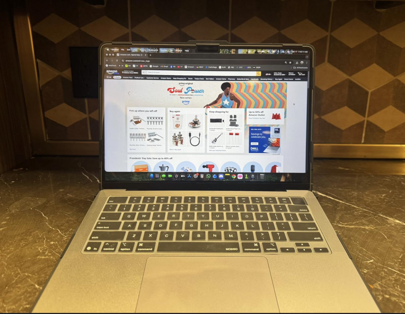 Magnetic Laptop Privacy Screen 15.6 Inch 16:9 - Patented Removable Laptop Privacy Filter Shield and Protector customer photo 1