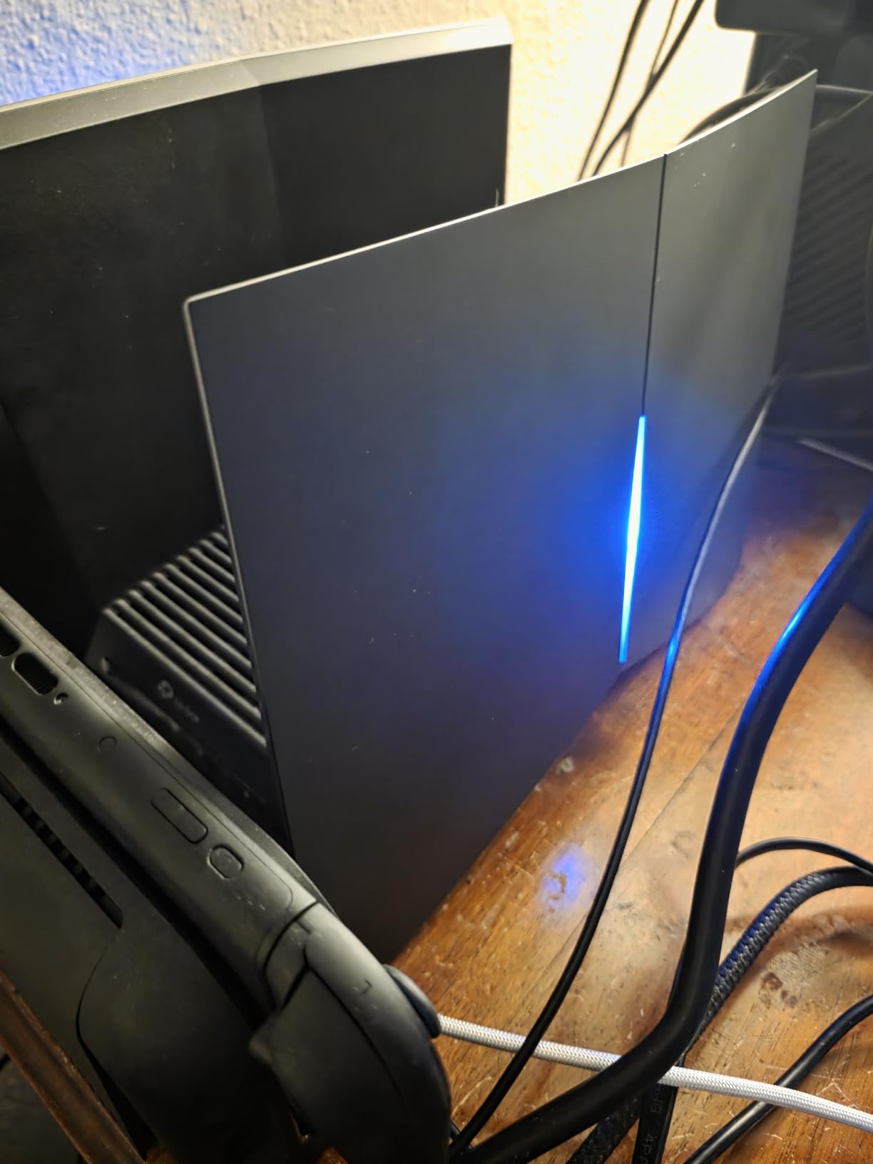 TP-Link Tri-Band BE19000 Wi-Fi 7 Gaming Router Archer GE800 | 12-Stream | 2×10G + 4×2.5G Ports, USB 3.0 | Turbo Acceleration, Dedicated Gaming Port & Panel, RGB Lighting, HomeShield, Free Expert Help customer photo 2