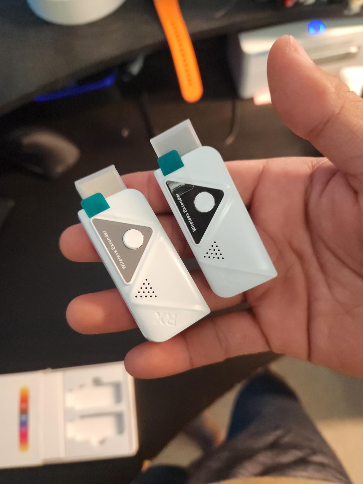 Wireless HDMI Transmitter and Receiver 328FT/100M, 2.4G+5G Plug & Play Wireless HDMI Extender Kit 4K Decode for Video and Audio to Monitor from Laptop customer photo 1