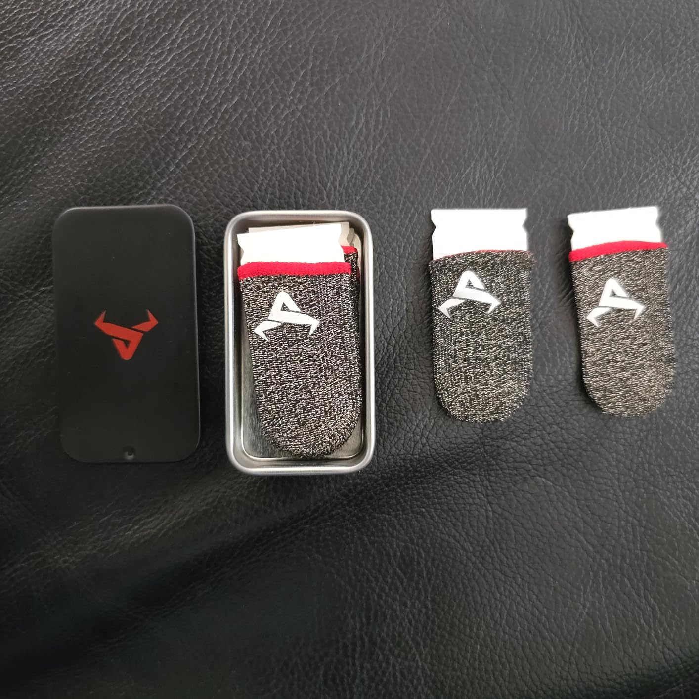 6 Pack Finger Sleeves for Gaming,Thumb Sleeves for Mobile Gaming,Anti Sweat,Ultra Thin,0.15mm Silver Fiber,Suitable for Most Gamers,Gaming Finger Gloves for PUBG COD Dedales Gamer,Covers customer photo 2