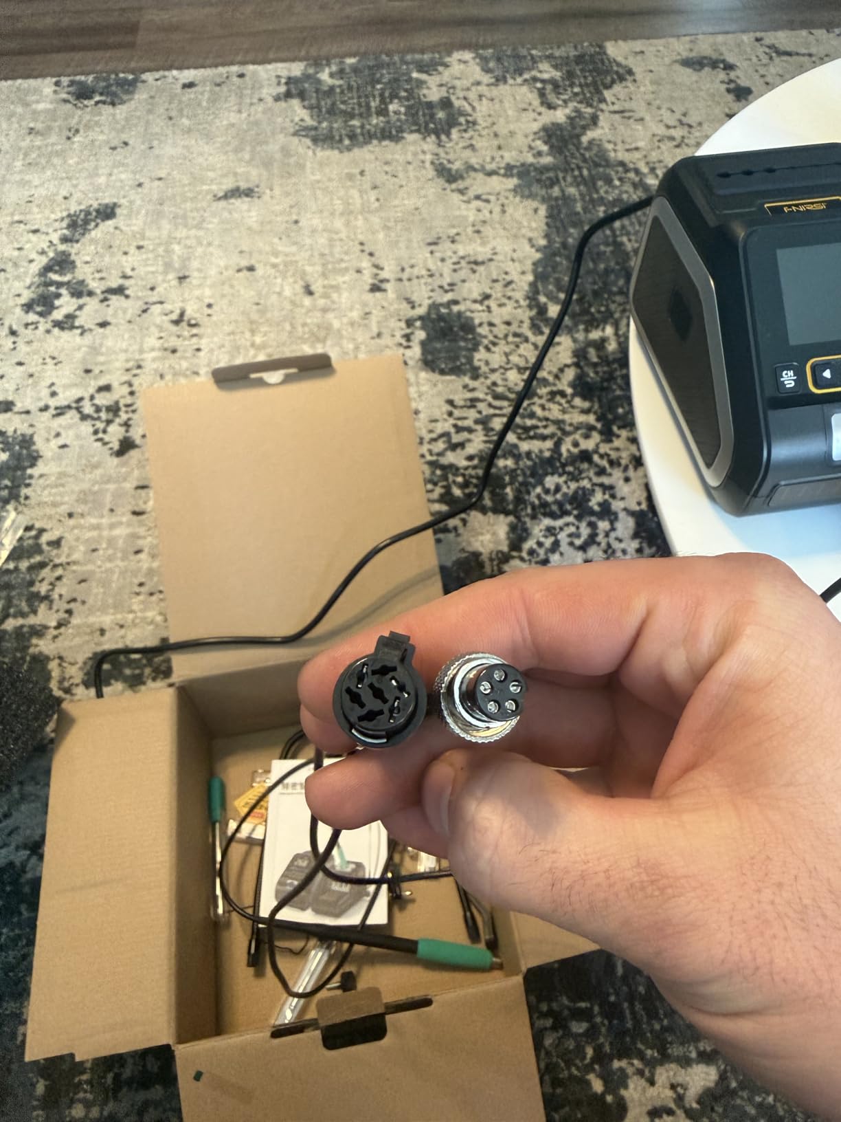 FNIRSI DWS-200 200W Precision Digital Soldering Station Kit, with 3 F210 & 6 F245 Soldering Iron Tips and 2 Helping Hands, Temp Value & Curve Mode, 3 Temperature Storage, Full-Color Display customer photo 2