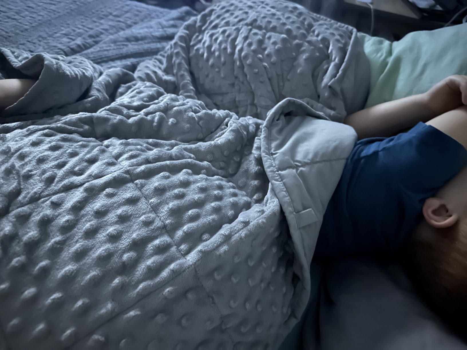 Kivik Breathable Weighted Blanket for Adults, 15 lbs Ultra Soft Minky Dot Heavy Blankets, Reversible Cooling and Warm Blanket for All Seasons, Machine Washable, 60