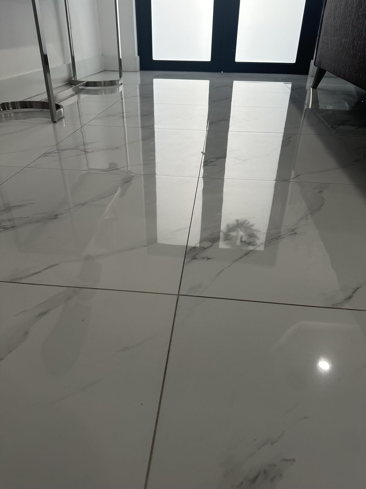 Roborock S8 MaxV Ultra with Refill & Drainage System Robot Vacuum and Mop - FlexiArm Design, Auto Mop Wash & Dry, 10000Pa Suction, Obstacle Avoidance, 20mm Auto Mop Lifting customer photo 2