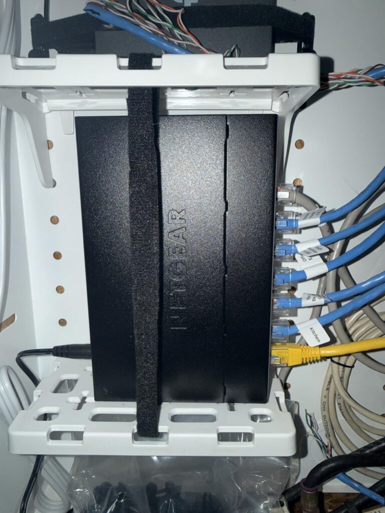 10 Best Managed Network Switches for Small Offices (April 2026) Expert ...