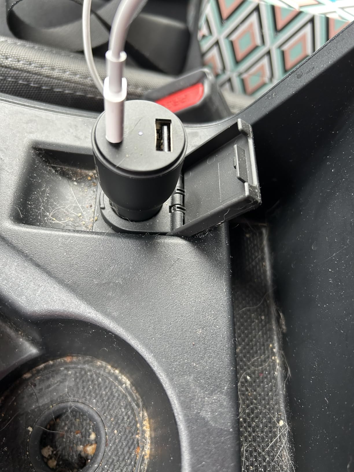 Fast-Charging Car Charger, Dual-Port, 1 USBC+1 USB-A, 48W, Black customer photo 2