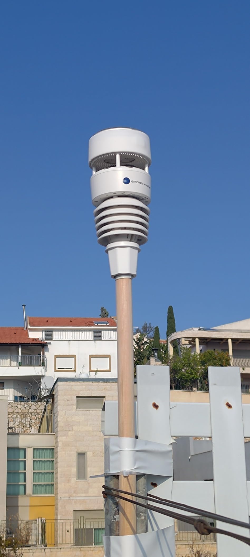 Ambient Weather WS-4000 Solar Powered UltraSonic Wi-Fi Weather Station customer photo 2