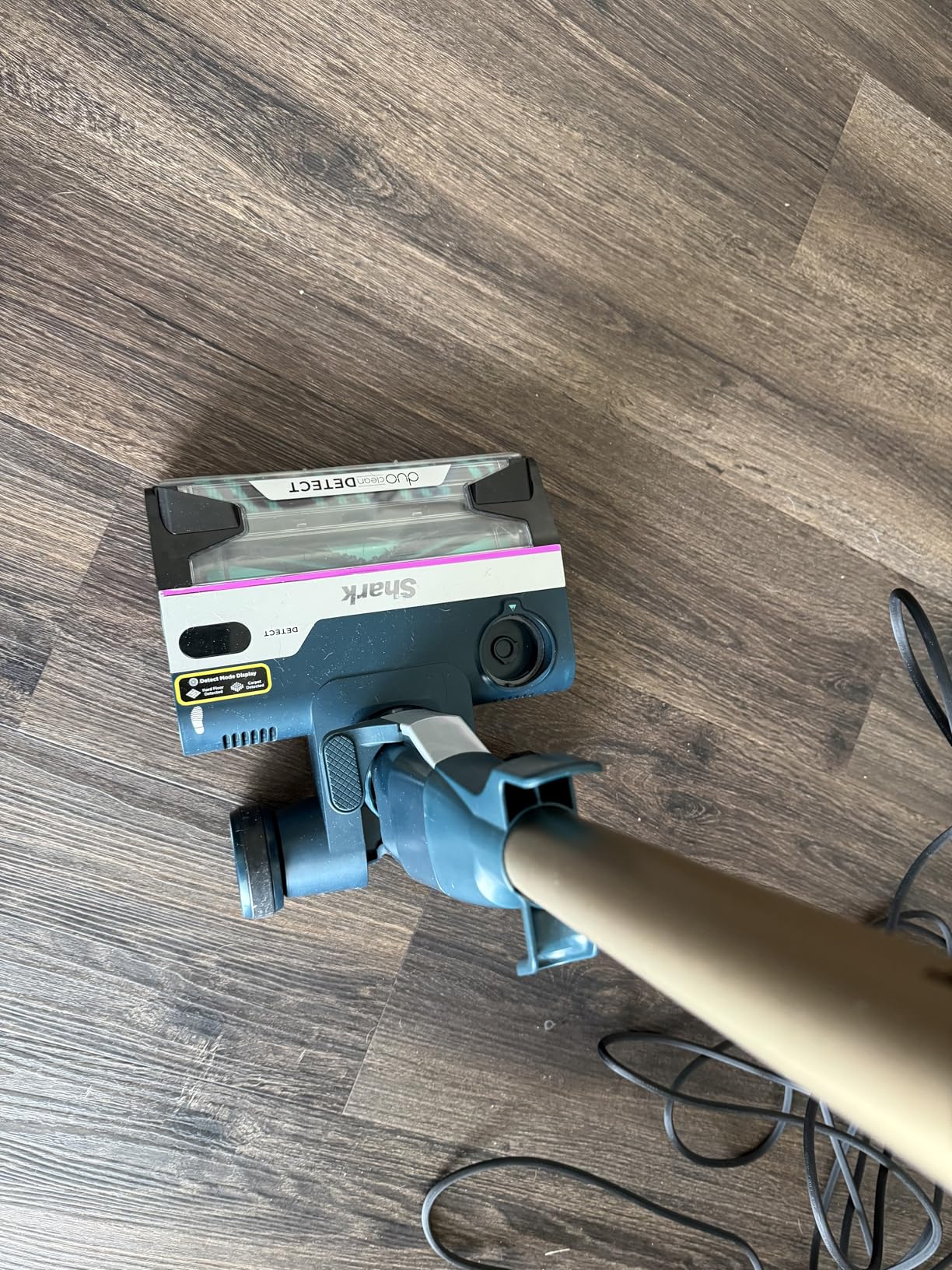 Shark POWERDETECT Ultra-Light Corded Stick Vacuum with DuoClean Technology, Self-Cleaning Brushroll for No Hair Wrap, Anti-Allergen Complete Seal, and Odor Neutralizer Technology, HZ4002 customer photo 1