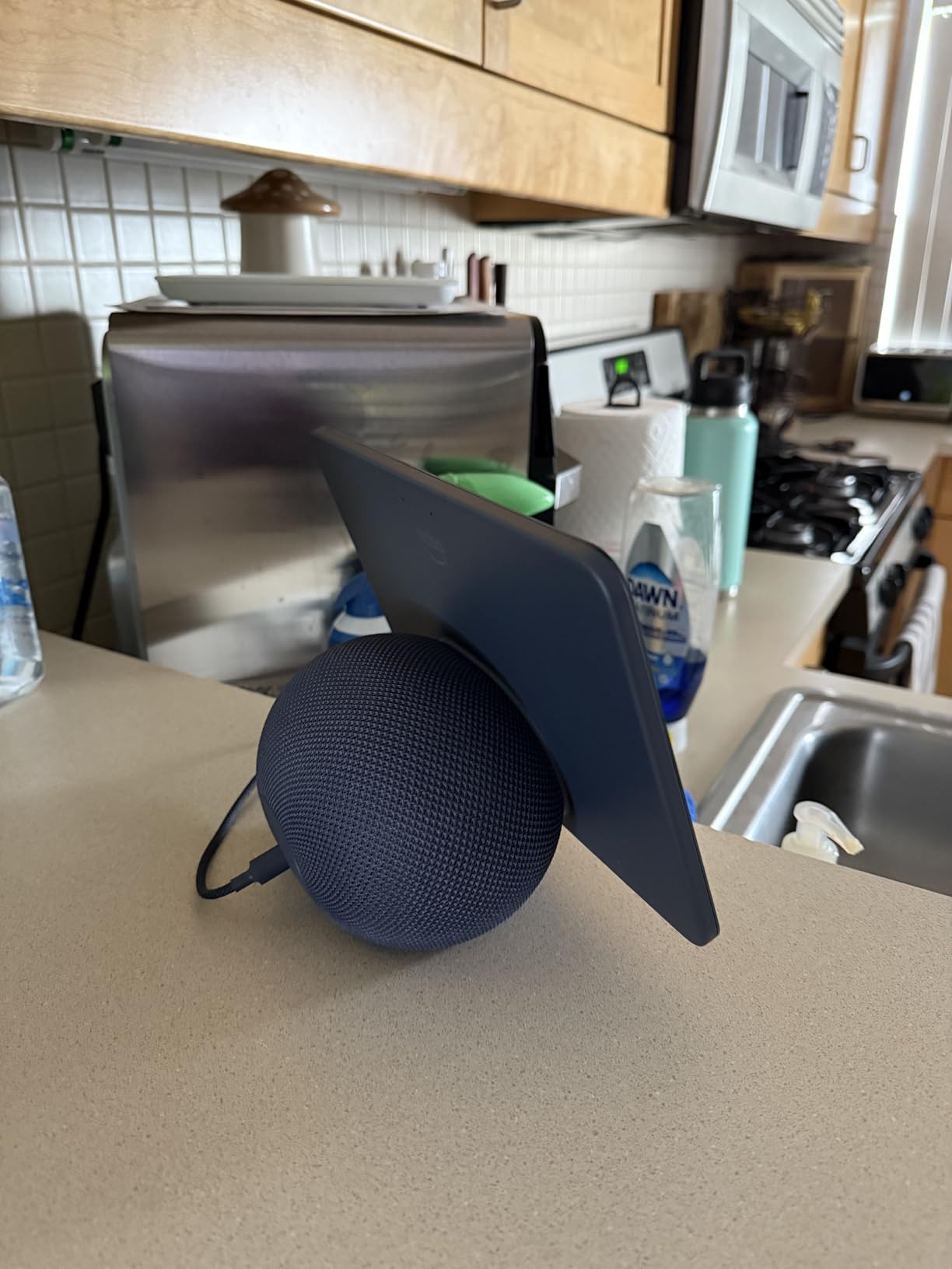 Echo Show 8 (newest model), Vibrant HD 8.7