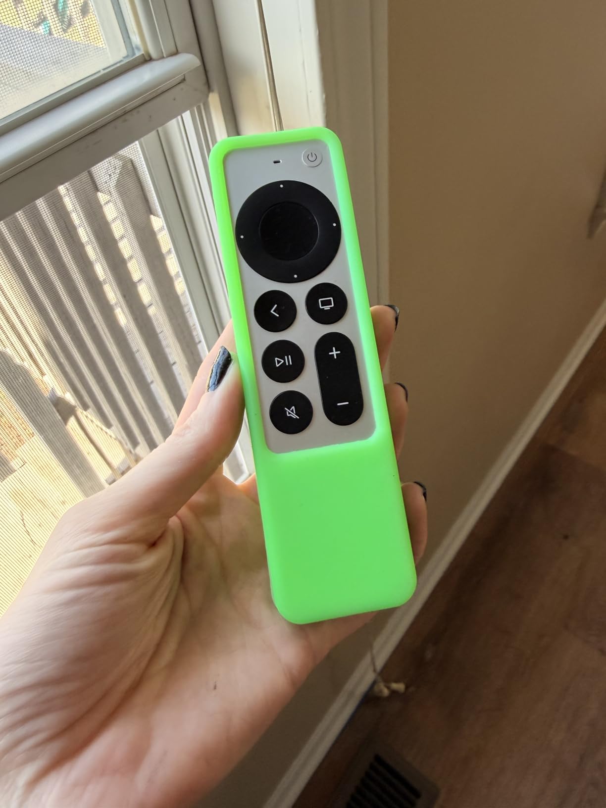 Apple TV Siri Remote (3rd Generation) customer photo 1