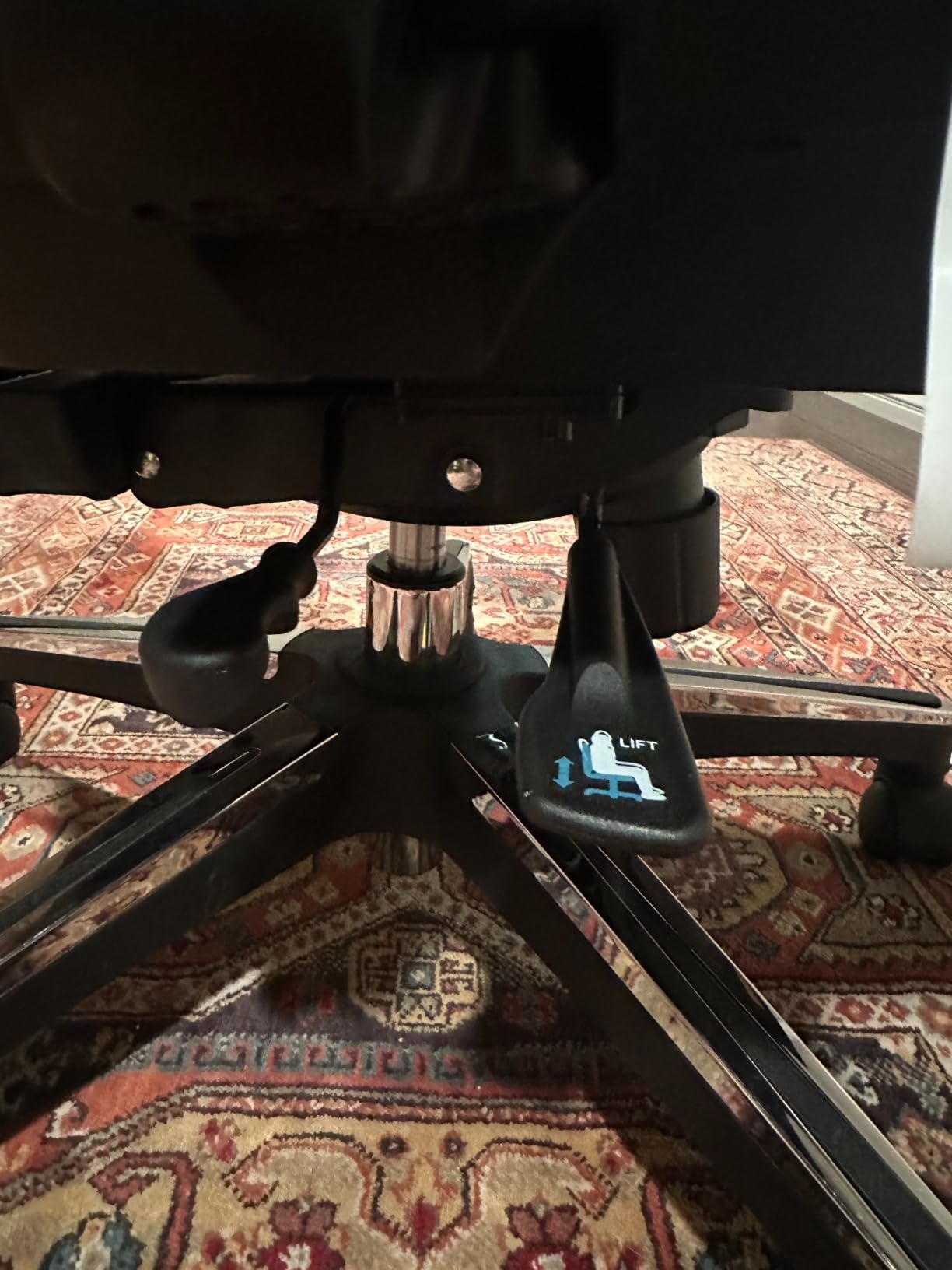 OdinLake L2 Ergo PRO 633 Ergonomic Office Chair with Footrest - Adjustable Seat Depth, 3D Armrests & Lumbar Support, Mesh High Back with Memory Foam Cushion, Gaming Chair with Headrest for Long Hours customer photo 1