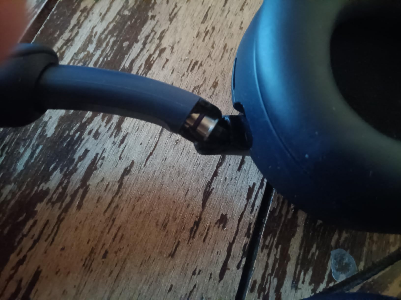 Sony WH-1000XM5/L Wireless Industry Leading Noise Canceling Bluetooth Headphones - Midnight Blue (Renewed) customer photo 1