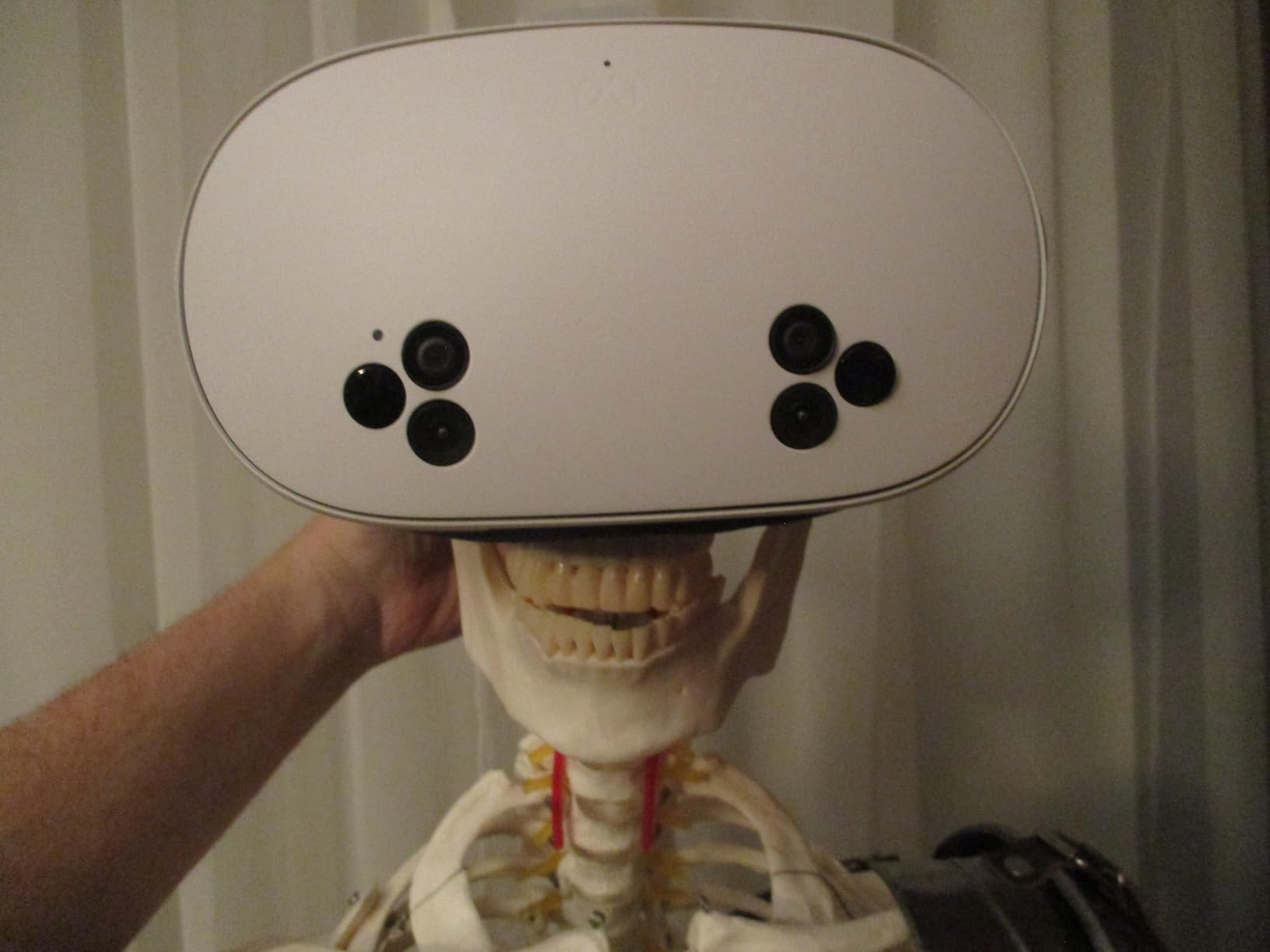 Meta Quest 3S 256GB | VR Headset - Thirty-Three Percent More Memory - 2X Graphical Processing Power - Virtual Reality Without Wires - Get Batman: Arkham Shadow Included Plus Access to 40+ Games customer photo 1