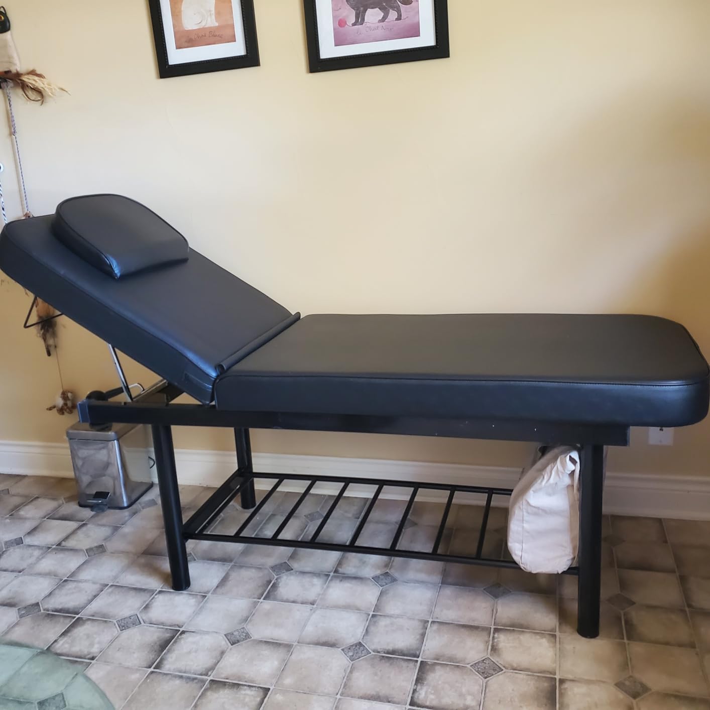 OmySalon Massage Table, Heavy Duty Treatment Bed, Adjustable Height & Backrest Facial Bed for Professional Physical Therapy Salon (Black, Manual) customer photo 1
