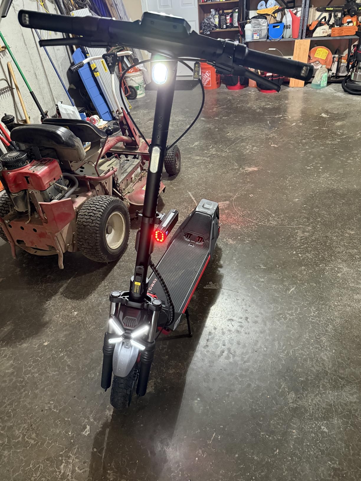 Segway ZT3 Pro Electric Scooter, Up to 24.9 MPH, 43.5-Mile Range, Dual Suspension, Flash Charge, 1600W Peak Motor, Off-Road Scooter for Adults UL Certified (UL2272/2271) customer photo 2