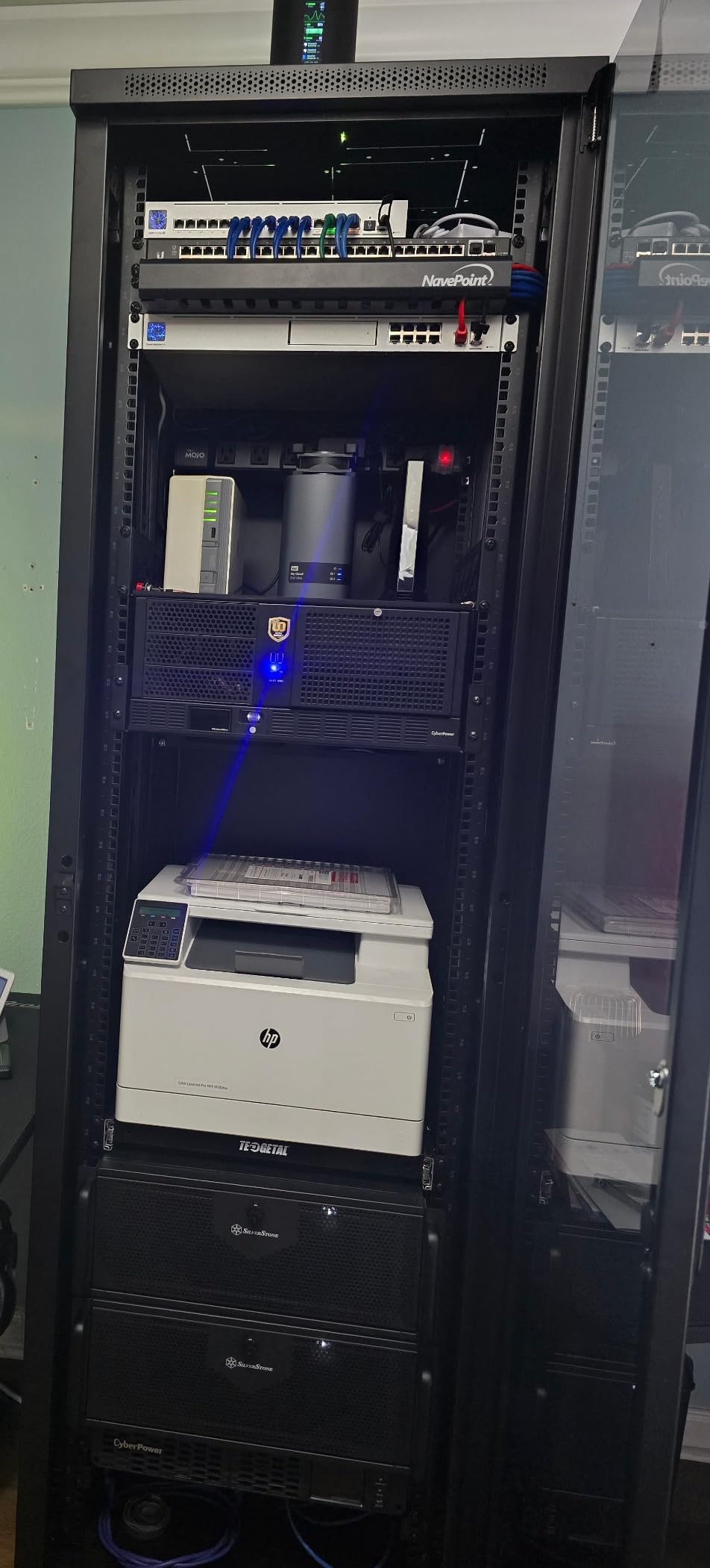 Tecmojo Network Rack Cabinet,27U Server Rack,31.5 Inch Depth,Hold Up to 1800Lbs,Lockable Cabinet with Casters and Complete Accessories,Clear Door,for Home,Office,Small Business (27U 23.6