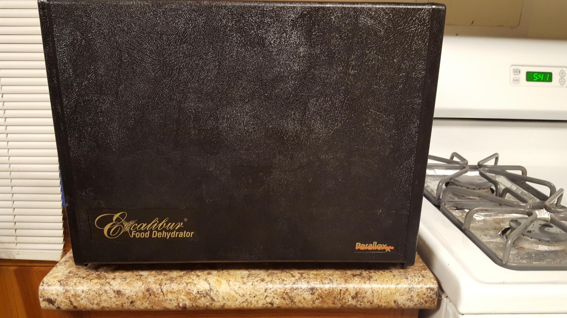 Excalibur Food Dehydrator 8-Tray for Jerky, Fruit, Vegetables, Herbs, Pet Treats, 7.2 Cu Ft Drying Space with Adjustable Temperature Control and 80 hour digital timer customer photo 2