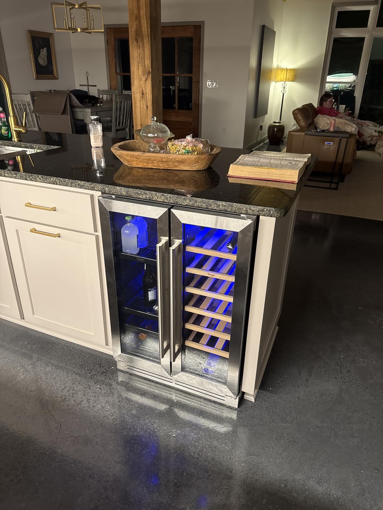Yeego Wine Fridge Cooler - 24 Inch Dual Zone Wine Fridge Hold 52 Bottles, 40-65°F Wine Refrigerator Glass Door, Built in, Freestanding Under Counter Fridge for Beer Soda Drink Home Bar Office customer photo 1