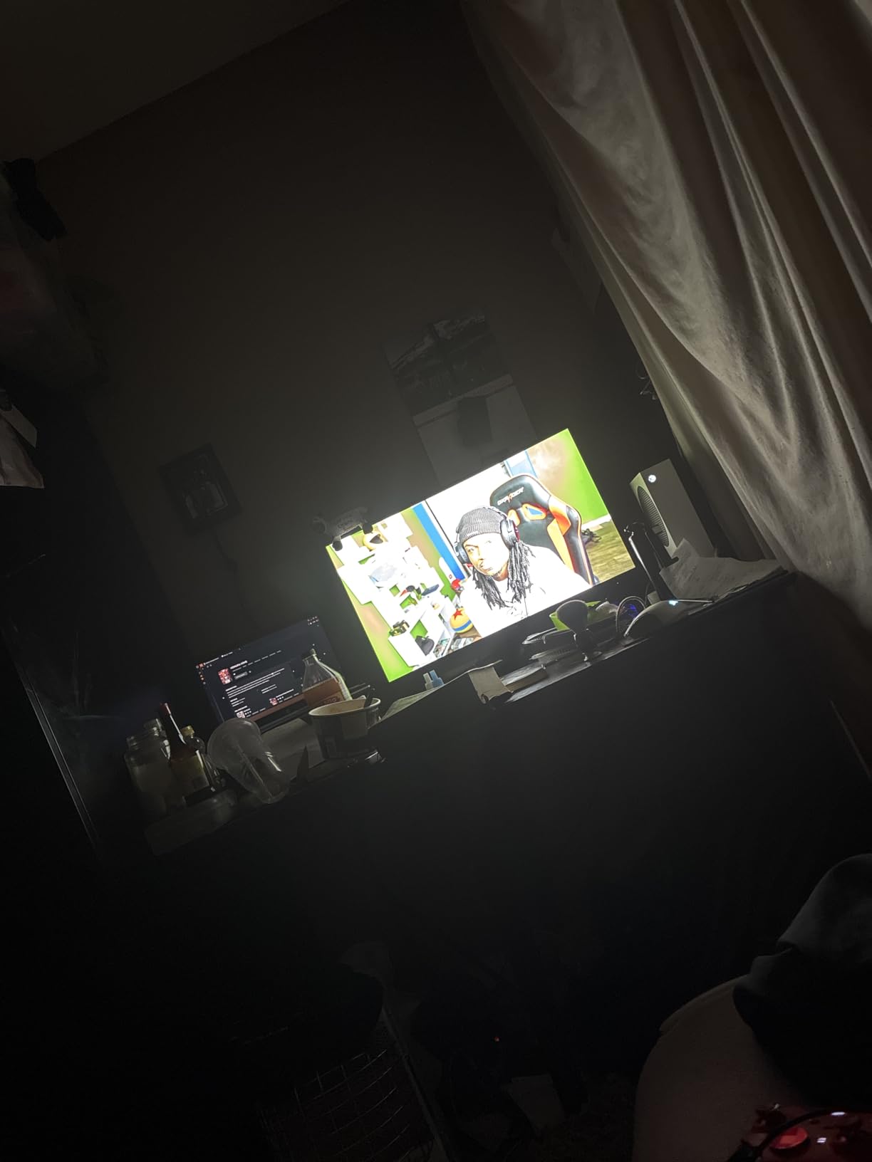 Z-Edge 27 inch Curved Gaming Monitor, FHD 1080P 300Hz 280Hz 240Hz Curved Monitor 1500R Computer Monitor, MPRT 1ms Monitor, FreeSync, Low Blue Light,16.7M Colors, UG27S 2X DP and 2X HDMI customer photo 1