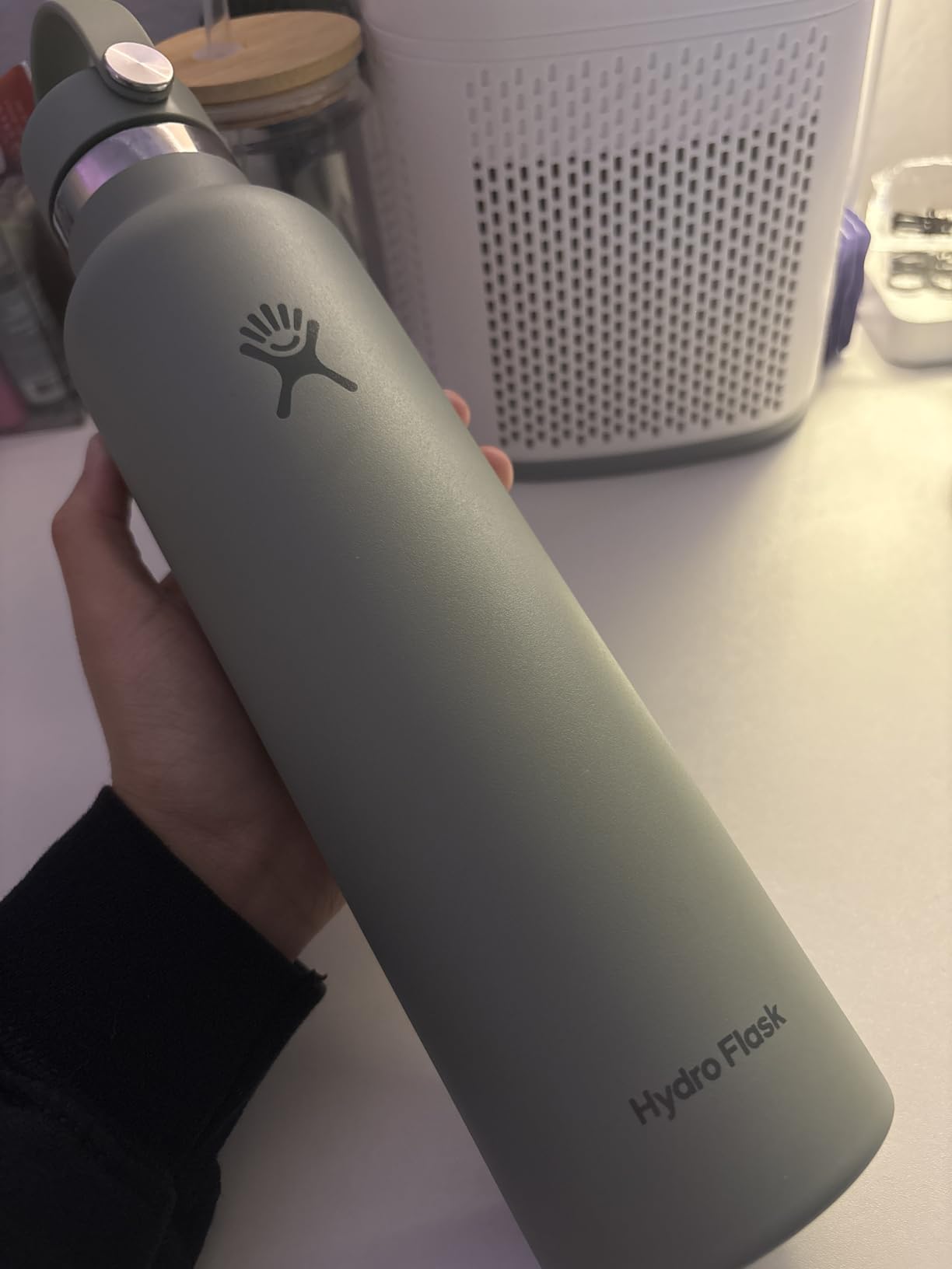 Hydro Flask Water Bottle - Insulated Stainless Steel - Non Spill, Leakproof in 24 Oz Tonal Trillium customer photo 1