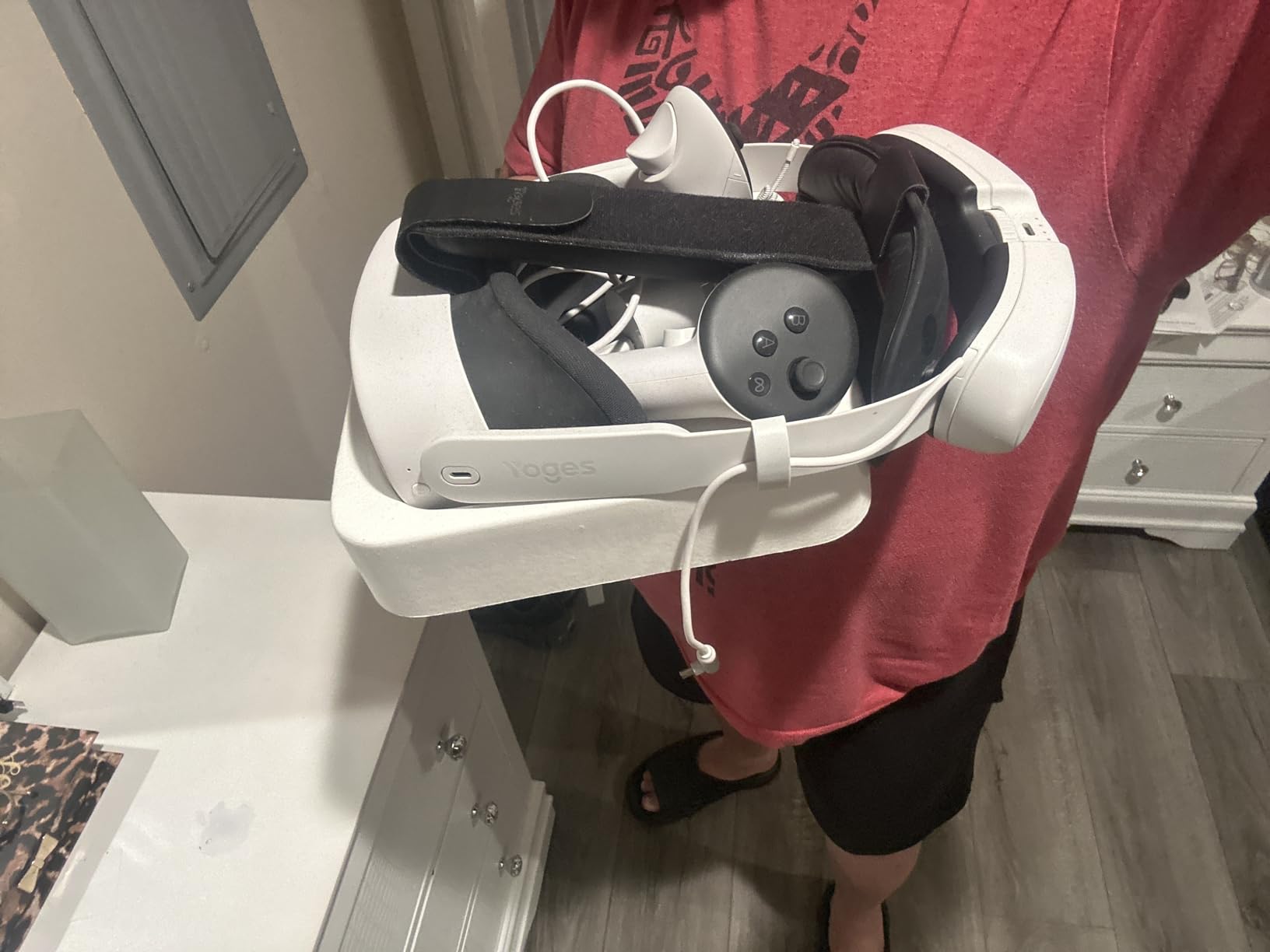 YOGES 10000mAh Battery Head Strap Compatible with Meta Quest 3S & Quest 3, Detachable Magnetic Battery, Rechargeable Headstrap to Extend Playtime for VR Headset Compatible with Meta Quest 3S customer photo 1