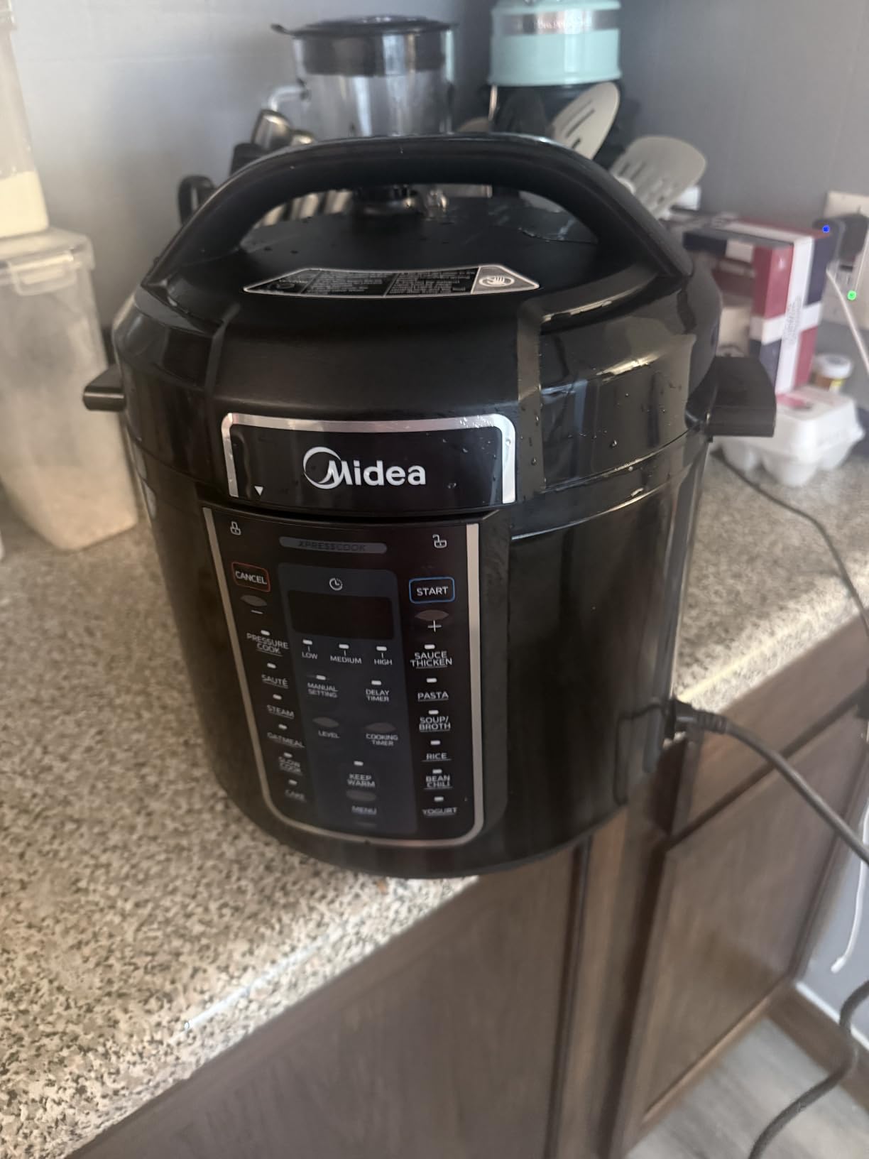 Midea 12-in-1 Electric Pressure Cooker, 8 Quarts, 12 Presets, Multi-Functional Programmable Slow Cooker, Rice Cooker, Steamer, Sauté Pan, Yogurt Maker, and More, Stainless Steel customer photo 2