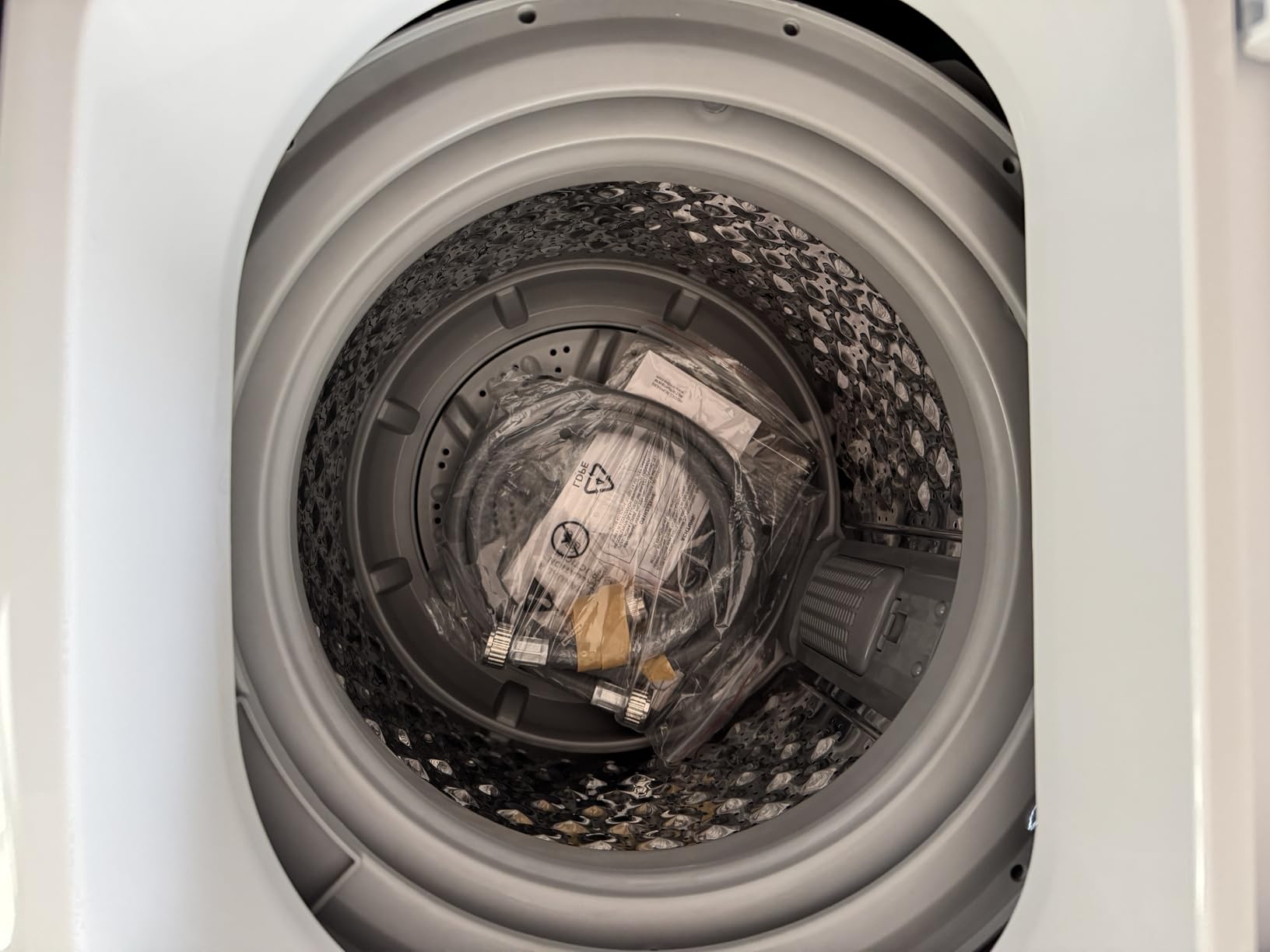 Midea Portable Washing Machine, 0.9 cu. ft with 6 Cycles, Drum Clean, Quick, Stainless Steel Tub, Transparent Lid, LED Display Washing Machine, White customer photo 2