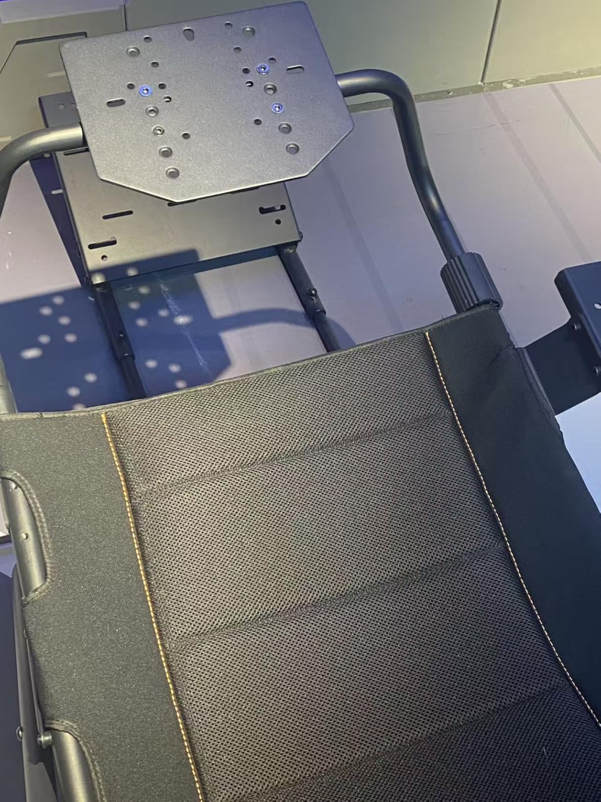 ARES WING Foldable Racing Simulator Cockpit, Racing Wheel Stand with Seat, Formula and GT Sim Racing Cockpit Compatible with Fanatec, Driving Simulator Compatible with Moza Games on PS5 and PC customer photo 2