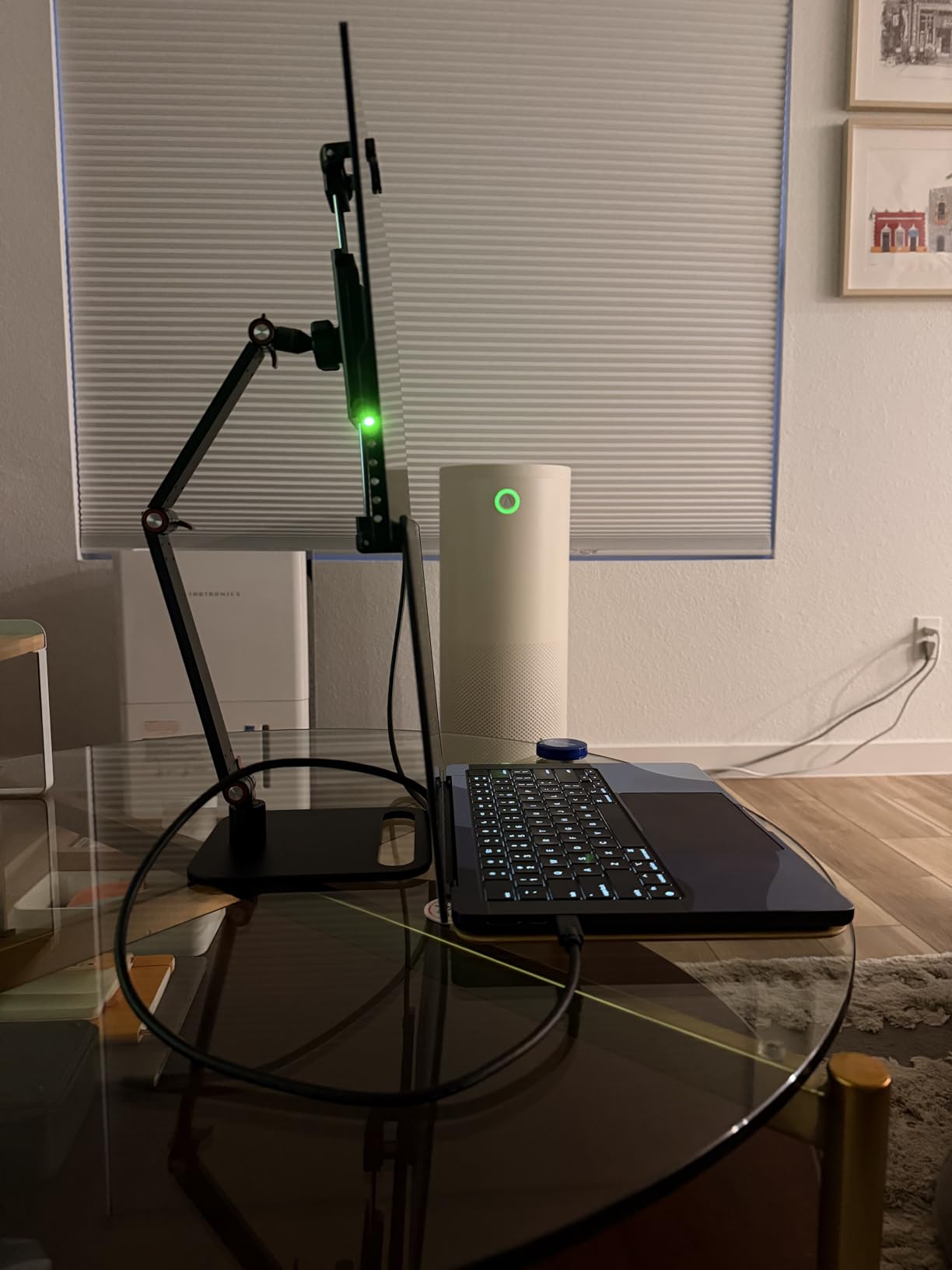 UPERFECT OLED Portable Monitor 16