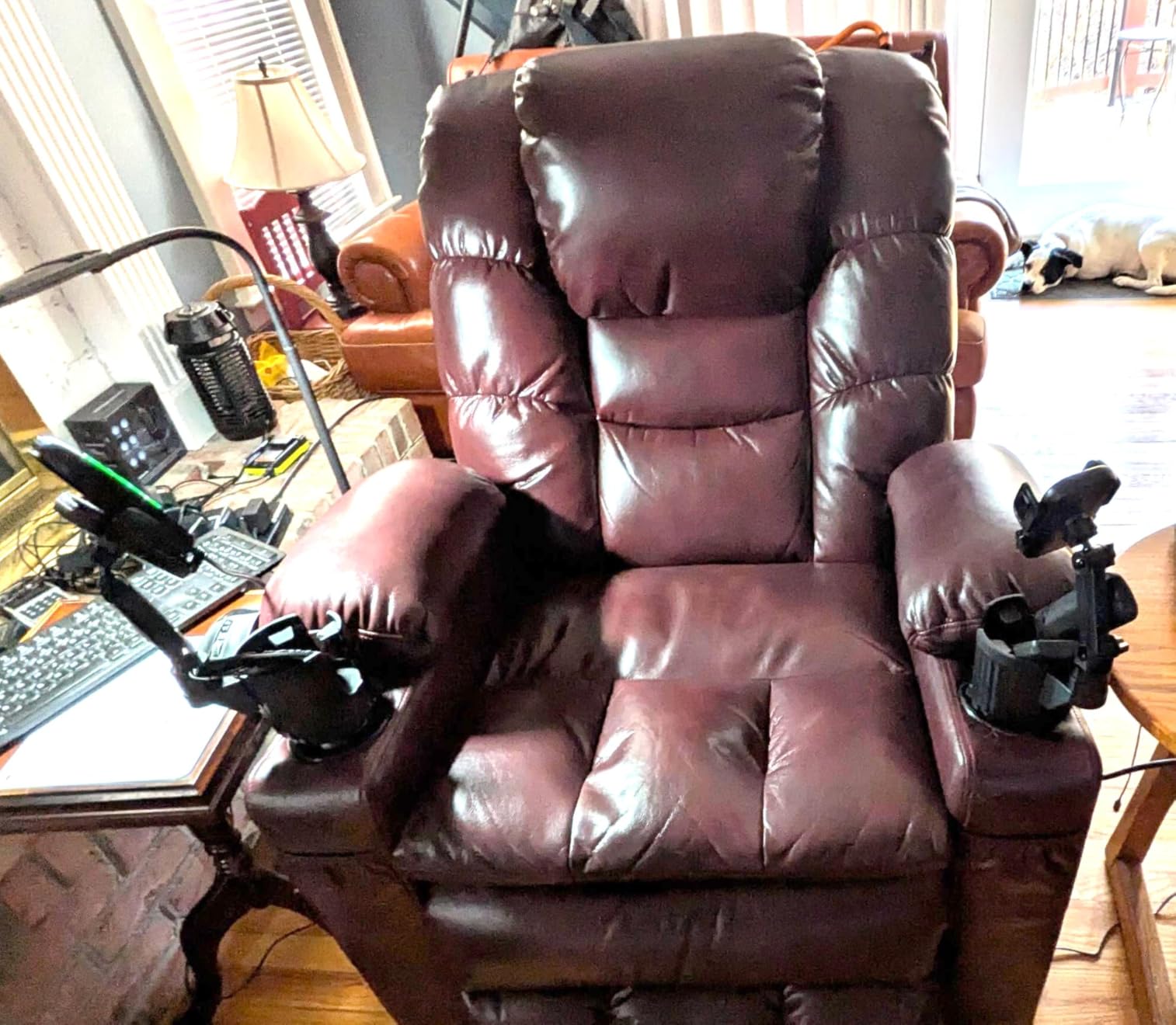 MCombo Big Man Power Lay Flat Lift Chair, Oversized Triple Motor Power Lift Recliner with Massage & Dual Heating, Adjustable Headrest, Faux Leather R7635 (Dark Grey, Large-Oversize) customer photo 1