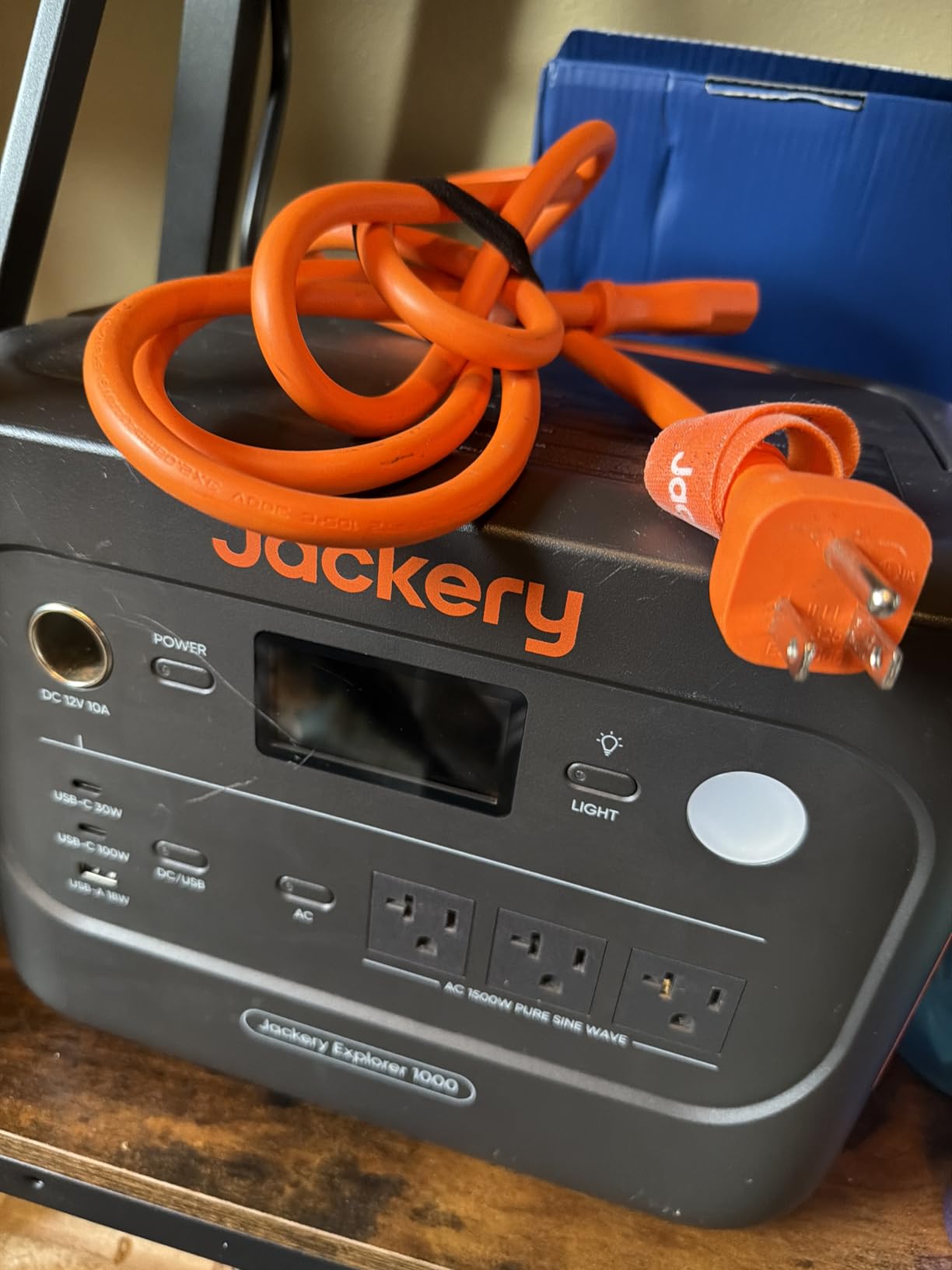 Jackery Explorer 1000 v2 Portable Power Station (2024 New), 1070Wh LiFePO4 Battery, 1500W AC/100W USB-C Output, 1 Hr Fast Charge, Solar Generator for Outdoor Camping, Off-grid Living, RV, Emergency (Renewed) customer photo 1