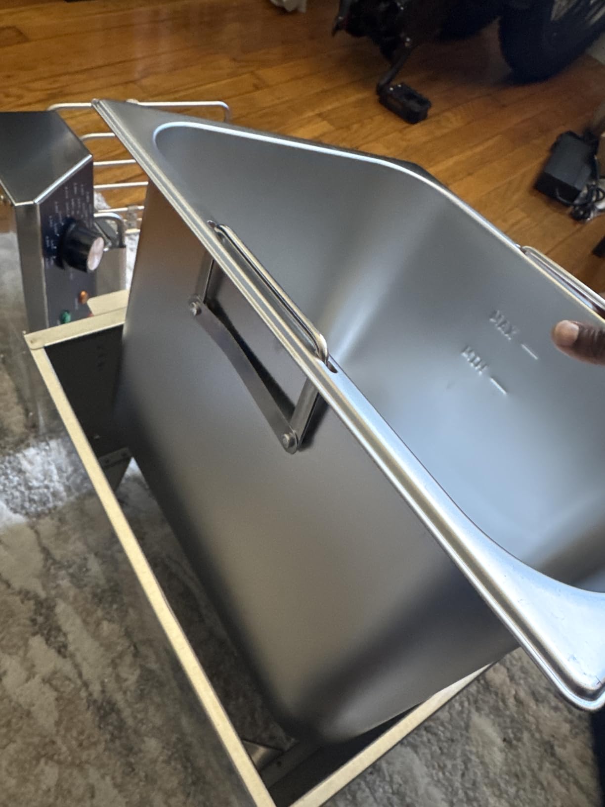 VEVOR Commercial Deep Fryer, 1500W Electric Countertop Fryer with Basket, 11.6Qt / 11L Stainless Steel Single Oil Fryer with Time & Temp Control, Overheat Protection, for Kitchen Restaurant Use customer photo 1