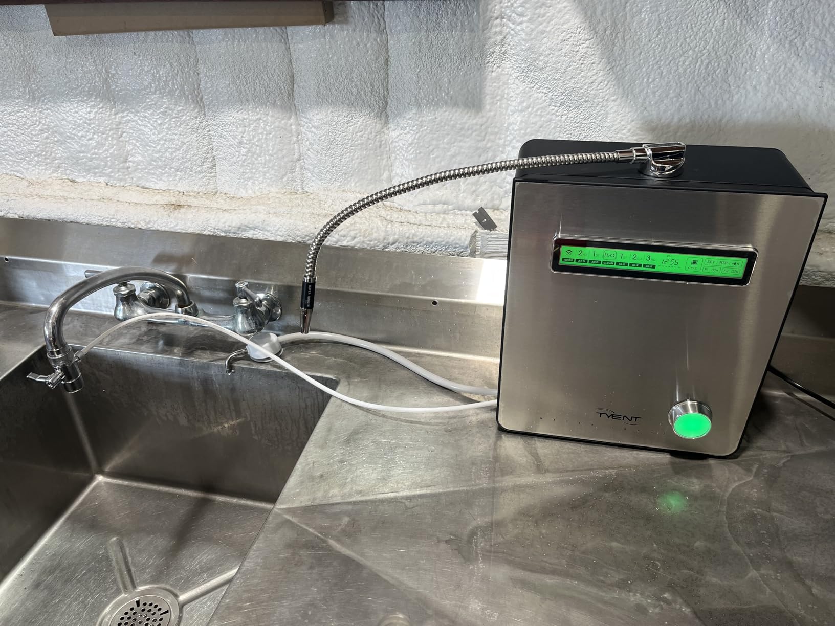 Tyent Edge 9 Water Ionizer - Dual Filtration System - Hydrogen Enhanced Water Purification - Adjustable pH Settings with Turbo Mode - Touchscreen Interface & Auto-Flow Stop - Advanced Filtration customer photo 2