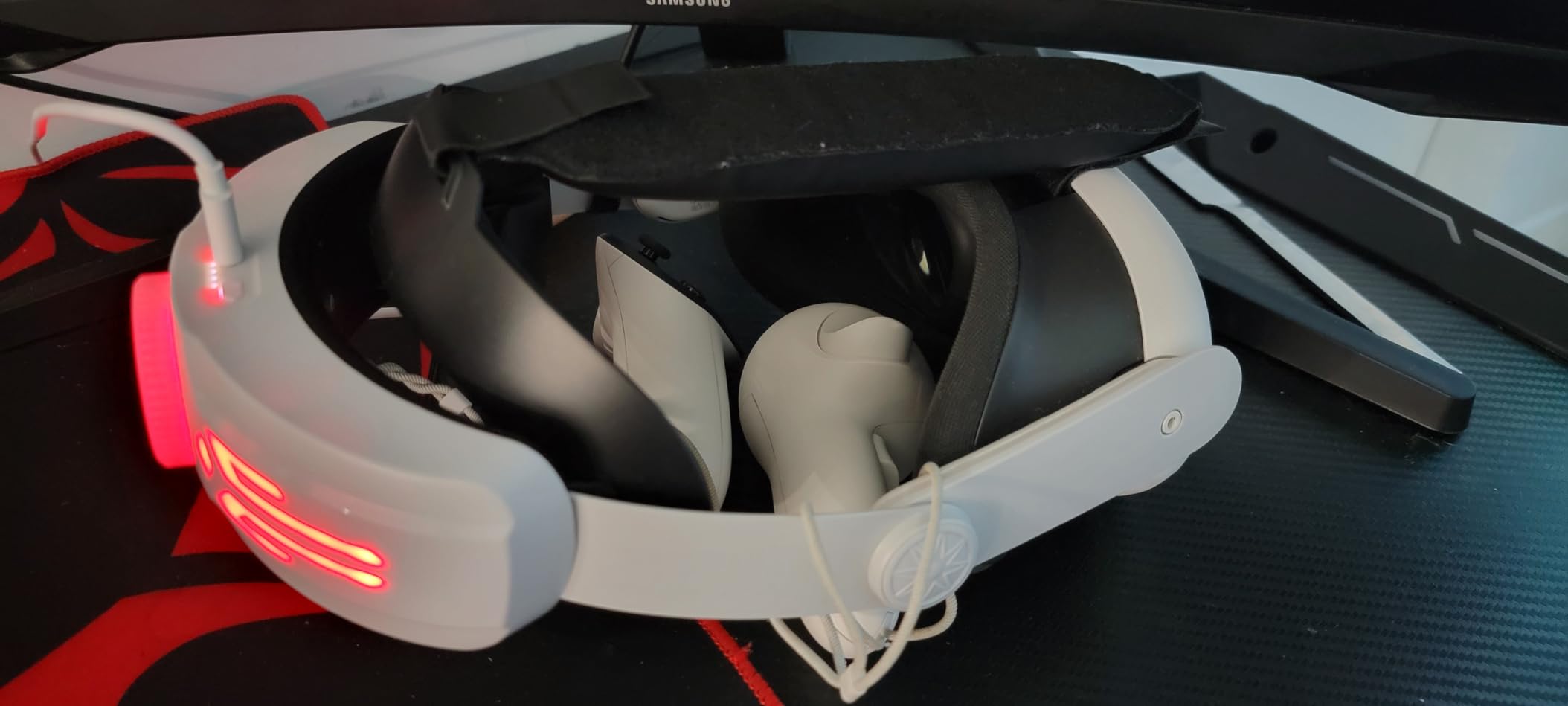 BROKELIT RGB Head Strap with Battery for Meta Quest 3S/Quest 3, 12000mAh Battery Pack for Extended 8H of Playtime, Fast Charging VR Power, Adjustable Elite Strap Enhanced Support and Balance in VR customer photo 1