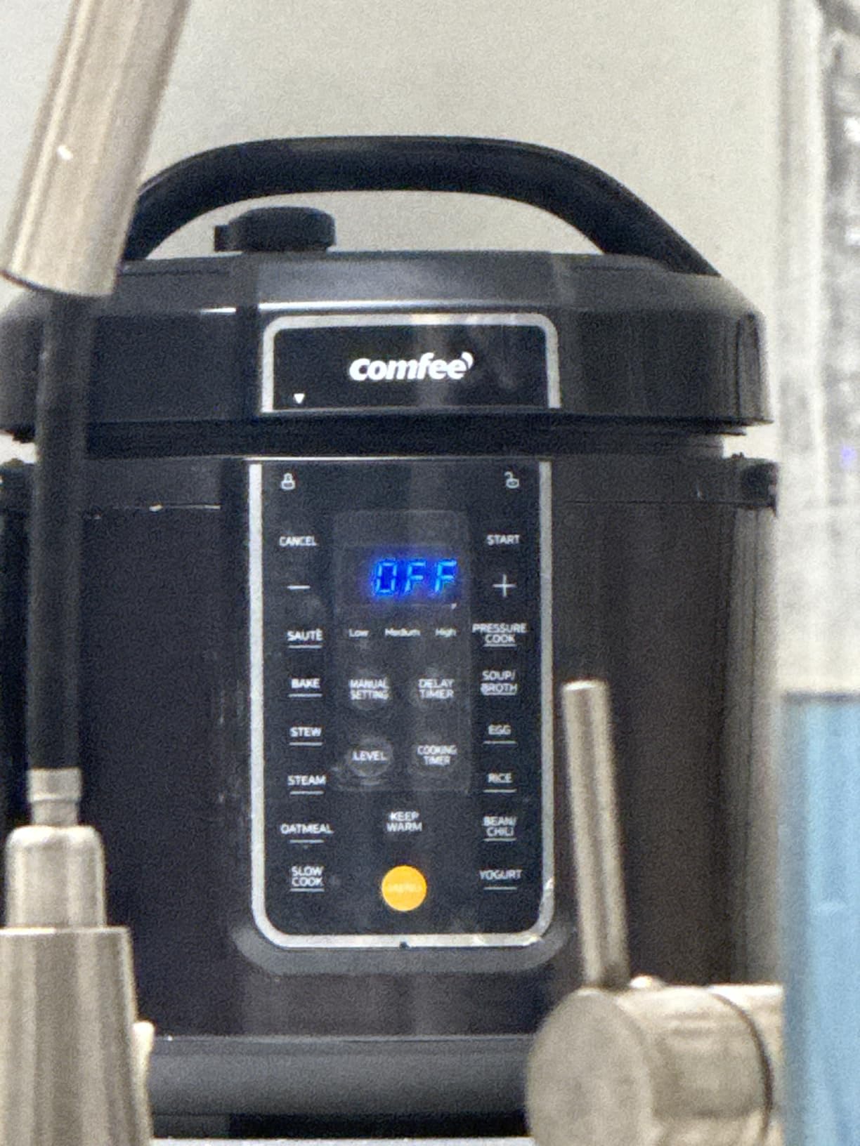 COMFEE' 9-in-1 Electric Pressure Cooker, 14 Presets Instant Multi Cooker Olla de Presion Non-Stick Pot Yogurt Maker Rice Cooker Slow Cooker Sauté Steamer 6 Quarts Black customer photo 1