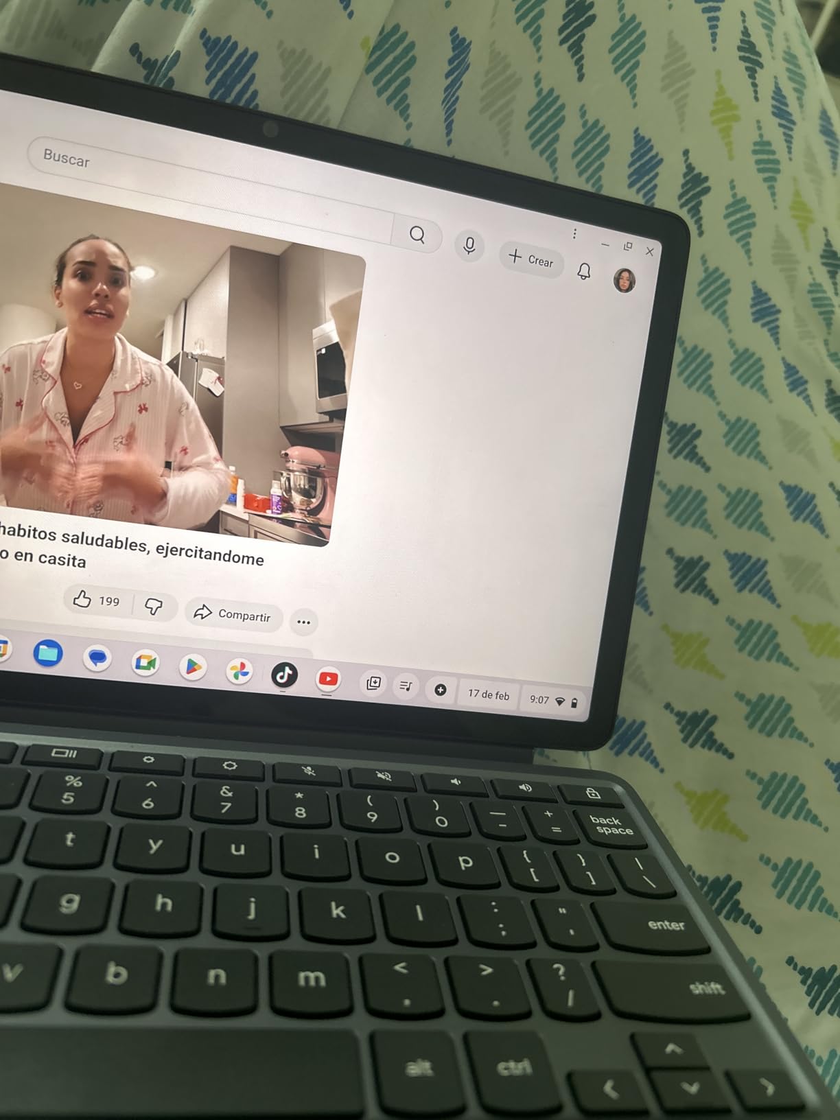 Lenovo Chromebook Duet - 2025 - Convertible Laptop - ChromeOS - 10.95