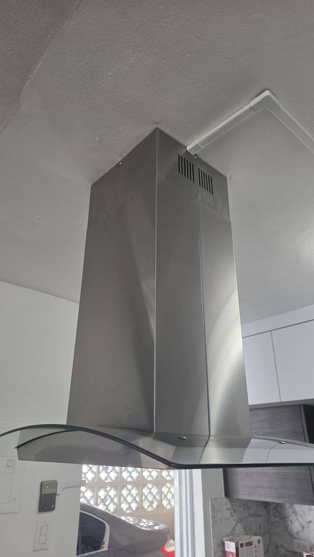 FIREGAS Black Island Range Hood 30 Inch, 700 CFM Island Kitchen Hood with Touch & Gesture Control, 3 Speed Fan, LED Lights, Ducted/Ductless Convertible Stove Vent Hood customer photo 1