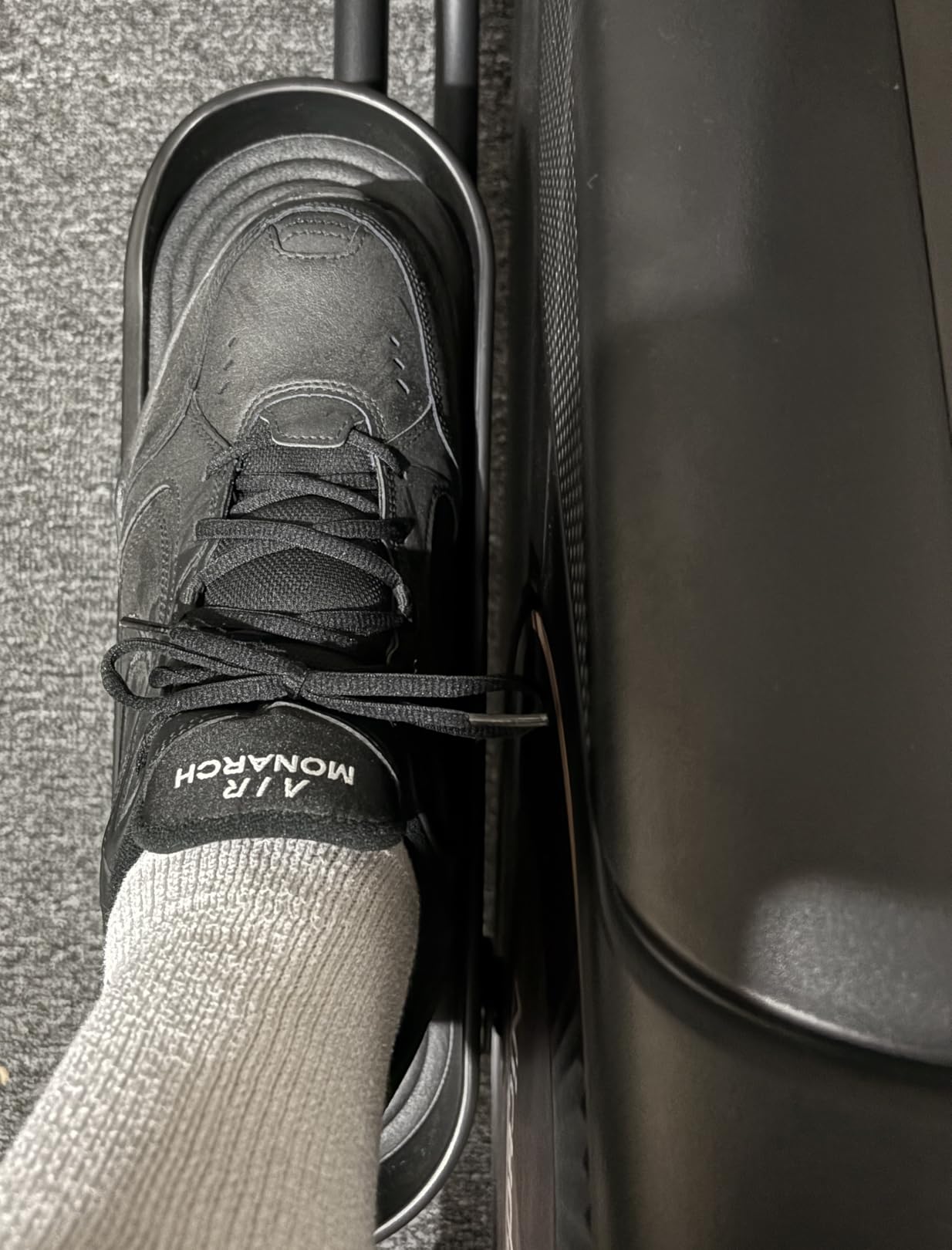 Niceday Elliptical Exercise Machine, Elliptical Machine for Home, Magnetic Elliptical Trainer with 15.5IN-19IN Stride, 16 Resistance Levels, 400LBS Loading Capacity, Support Kinomap APP customer photo 1