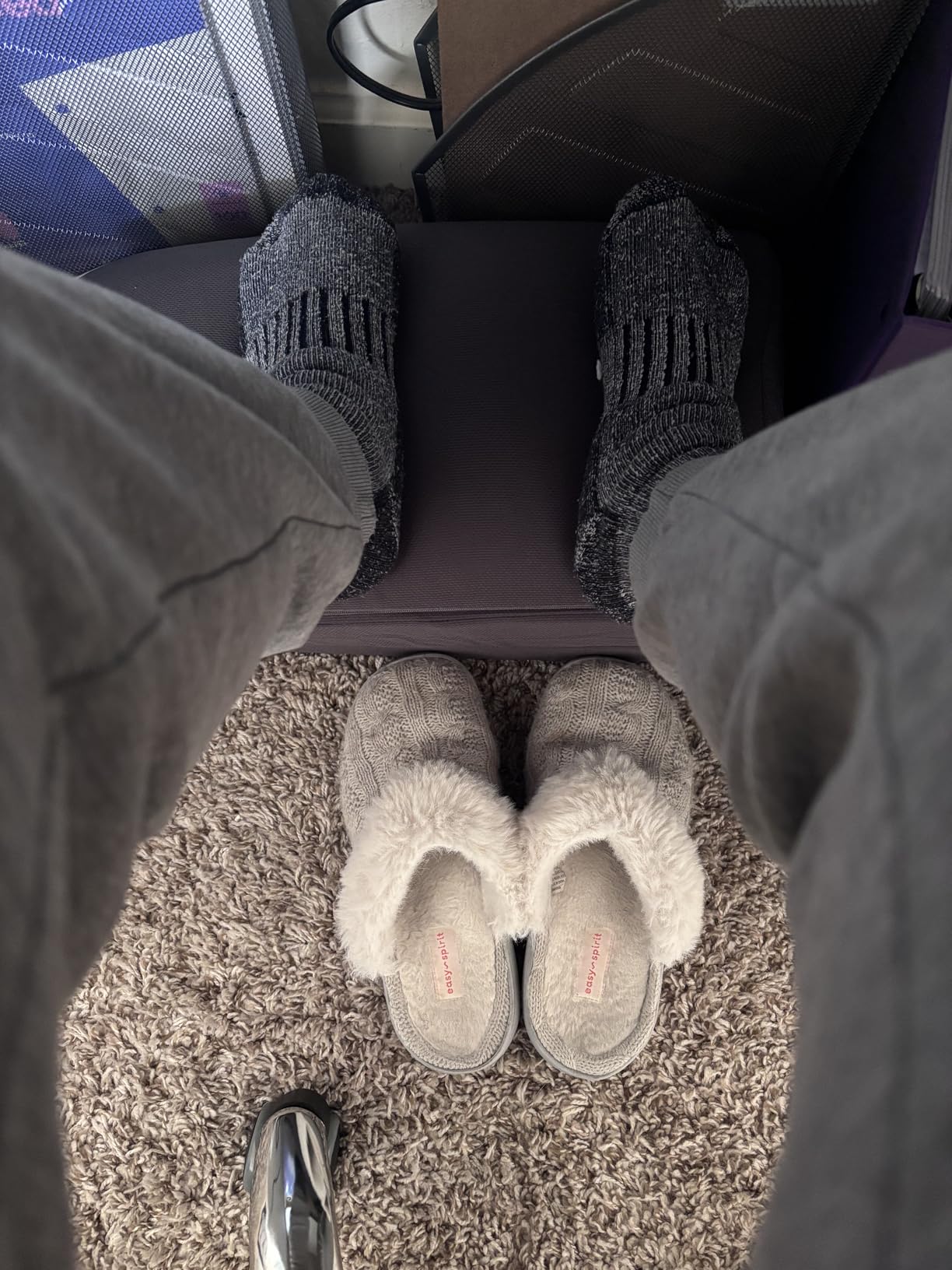 Foot Rest for Under Desk at Work, Gaming Accessories Foot Stool with 3 Adjustable Heights & Washable Cover, Comfortable Office Desk Accessories, Footrest for Office, Home and Car (Black) customer photo 2