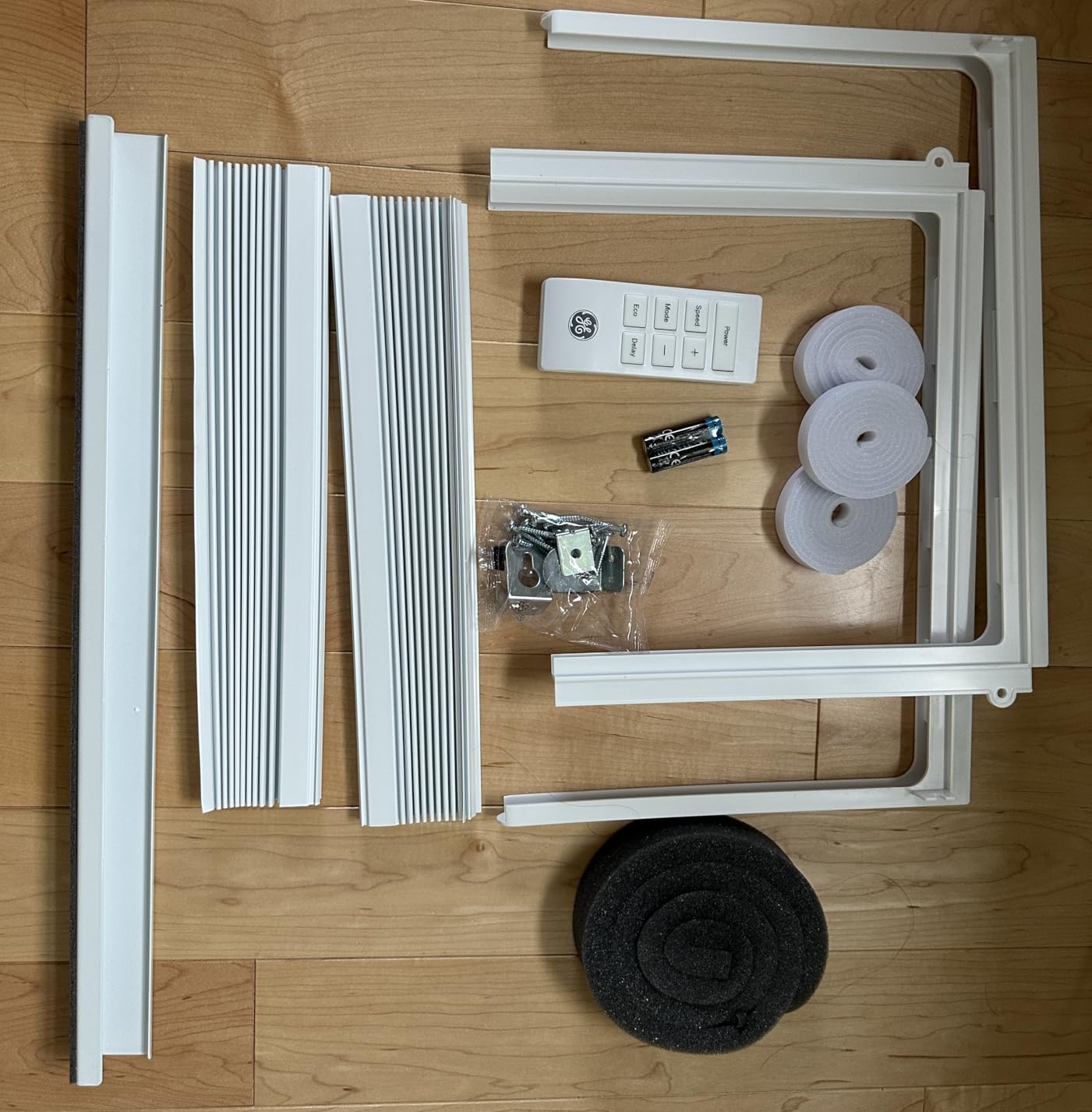 GE Window Air Conditioner 8,000 BTU for Rooms up to 350 sq ft., Wi-Fi Enabled, Energy-Efficient Cooling for Medium Rooms, Easy Install Kit, Control Using Remote or Smartphone App, White customer photo 2